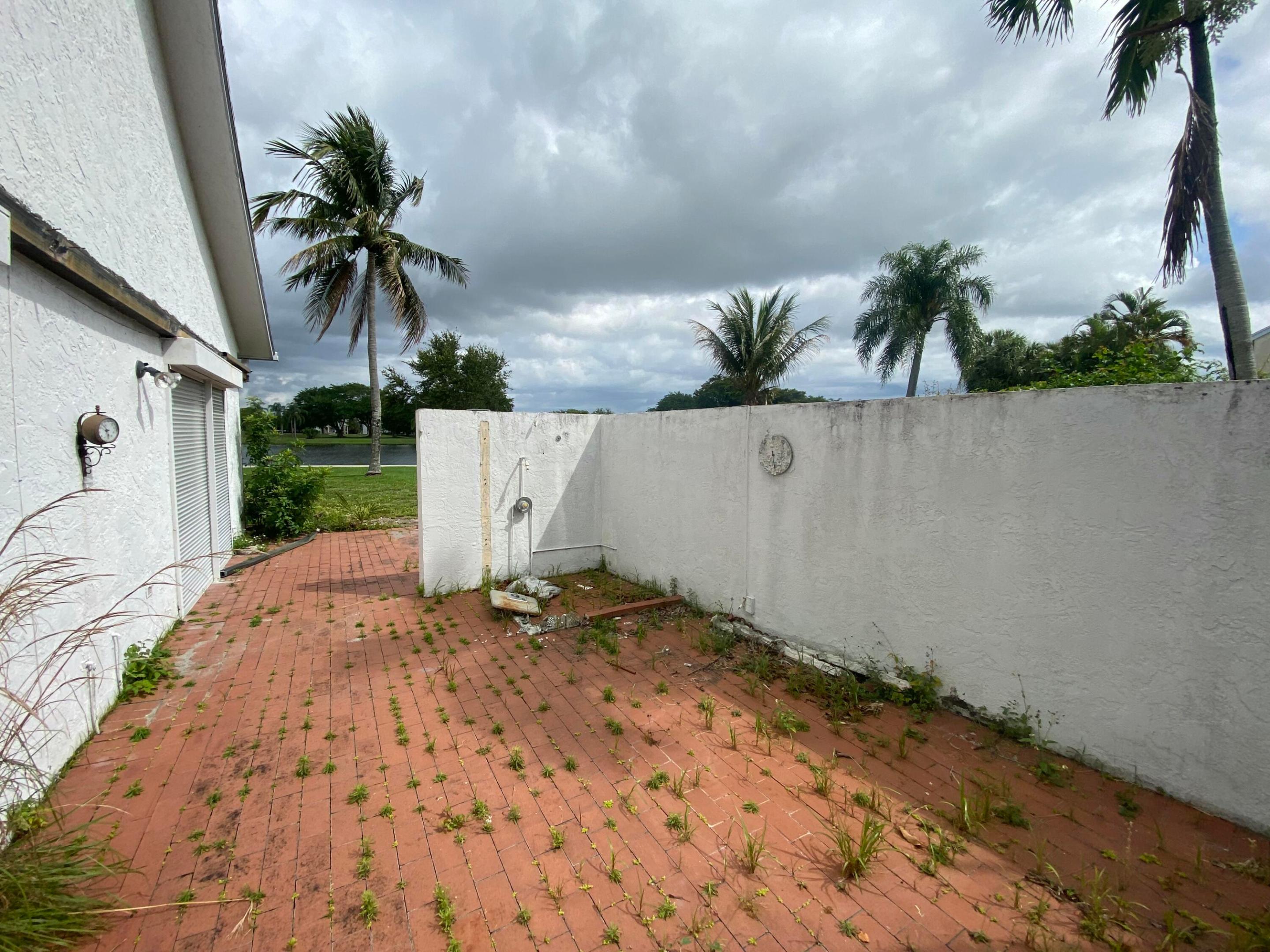 LAKES OF TARA UNIT 2 - Residential