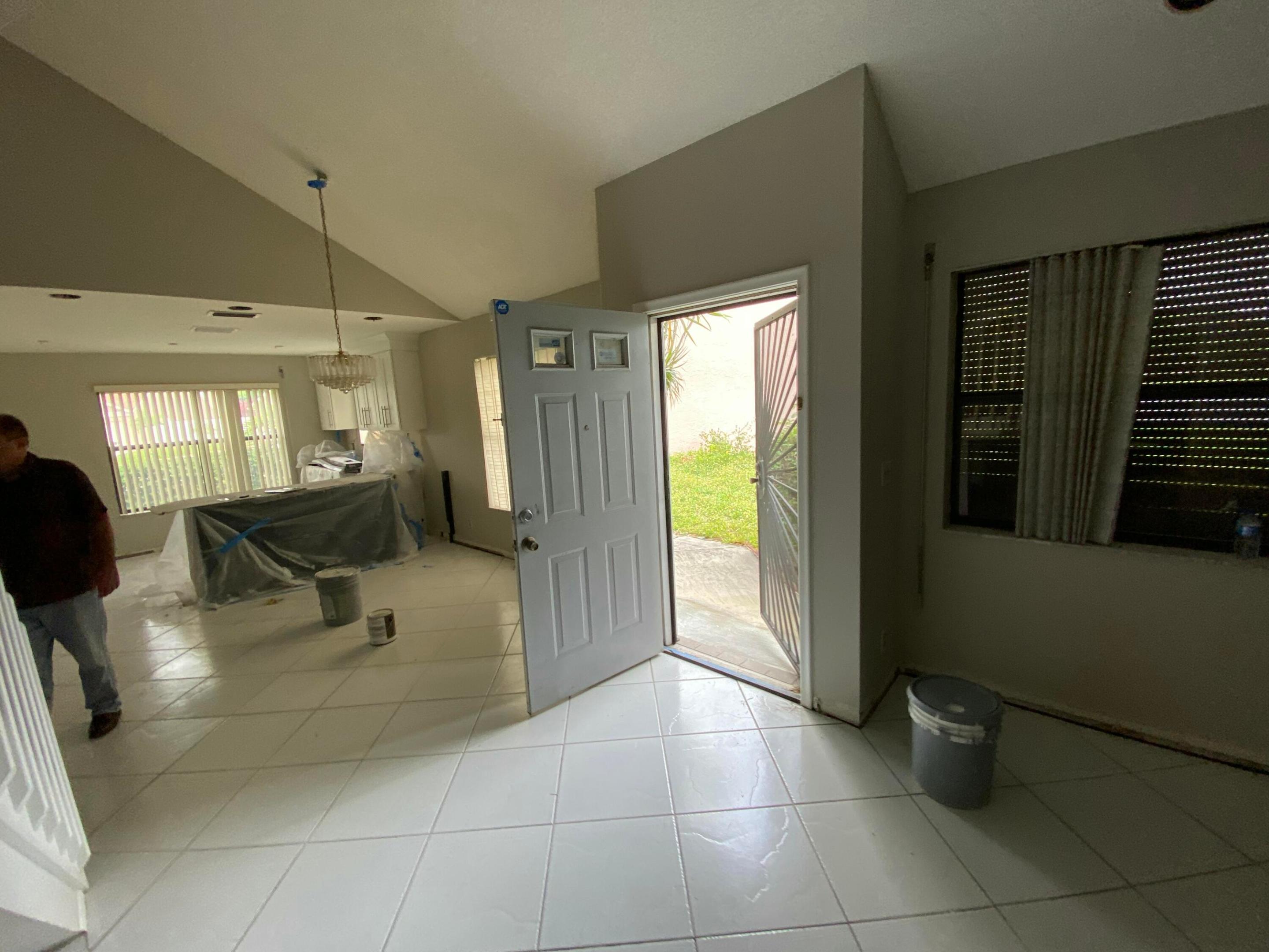 LAKES OF TARA UNIT 2 - Residential