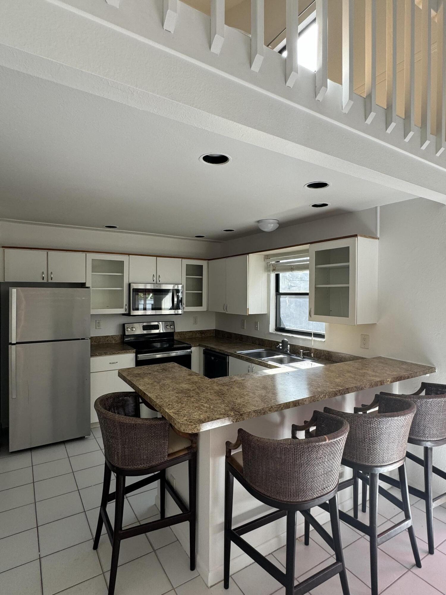 CYPRESS VILLAS - Residential