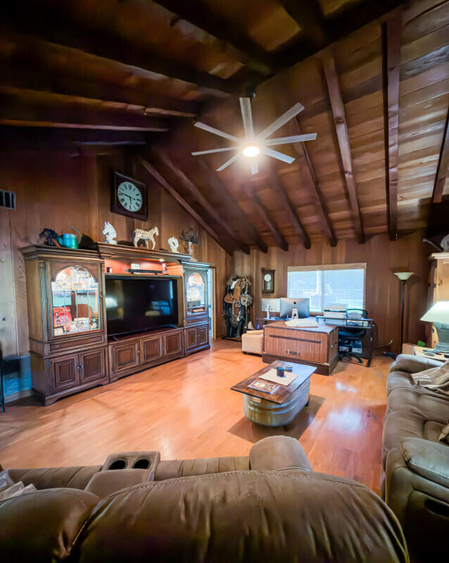 FOX TRAIL - Residential