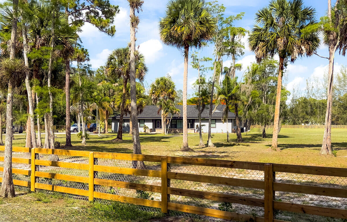FOX TRAIL - Residential