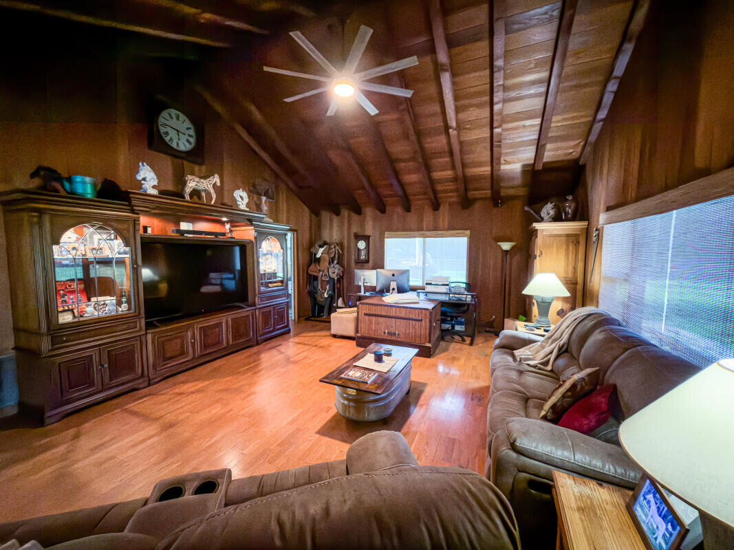 FOX TRAIL - Residential