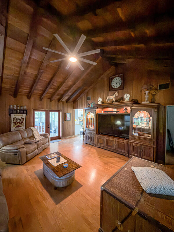 FOX TRAIL - Residential