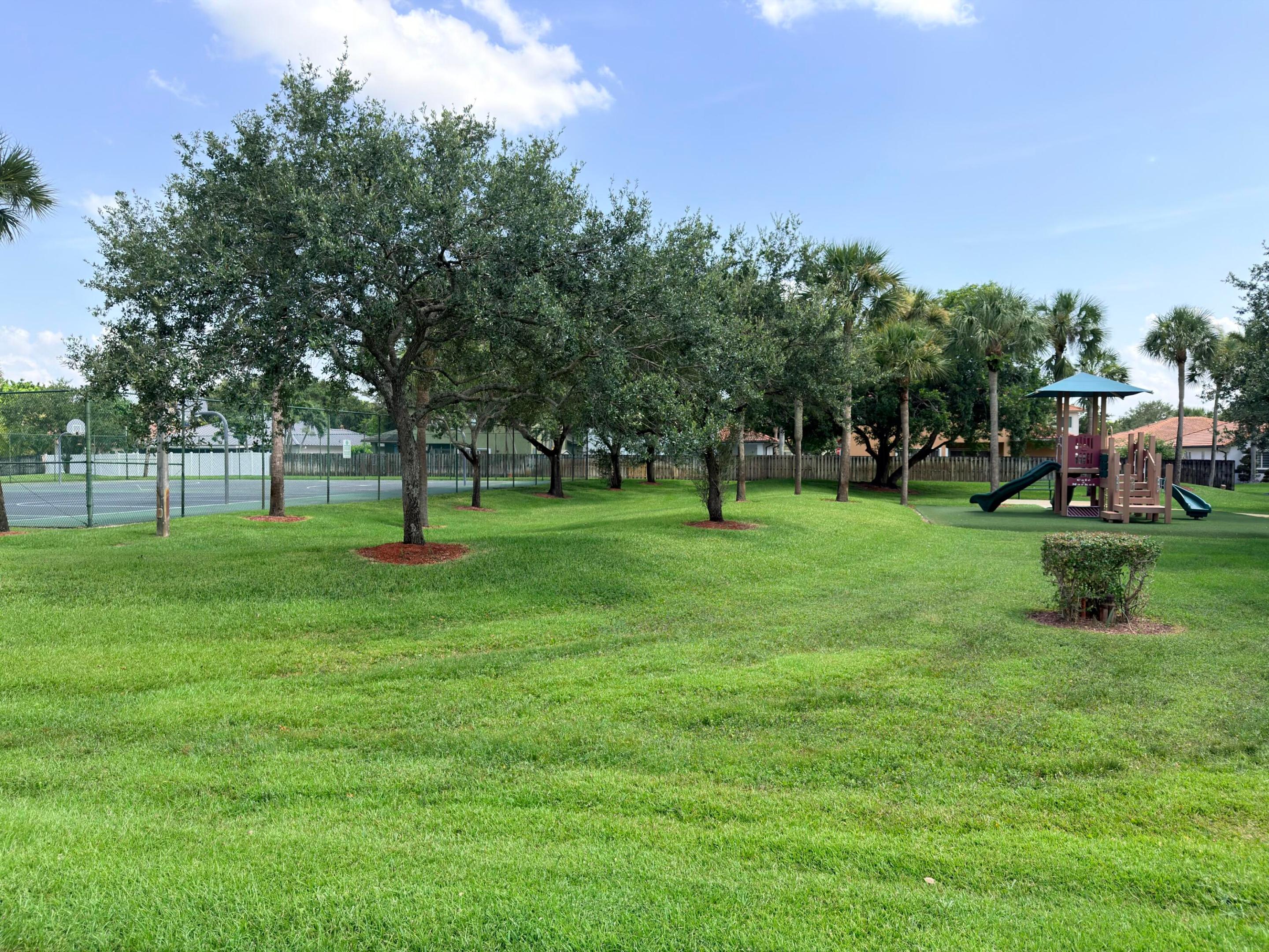 BONAVENTURE LAKES ADD 2 - Residential
