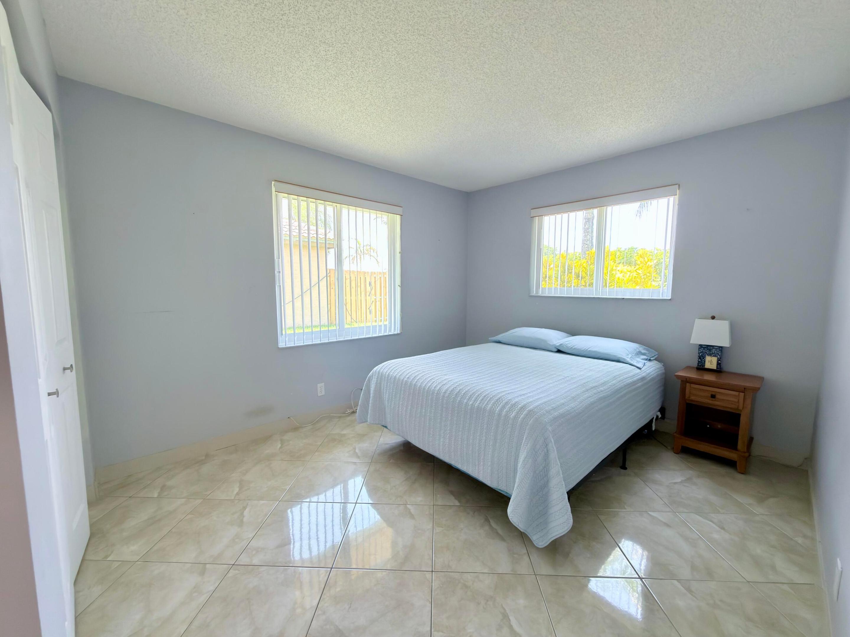 BONAVENTURE LAKES ADD 2 - Residential