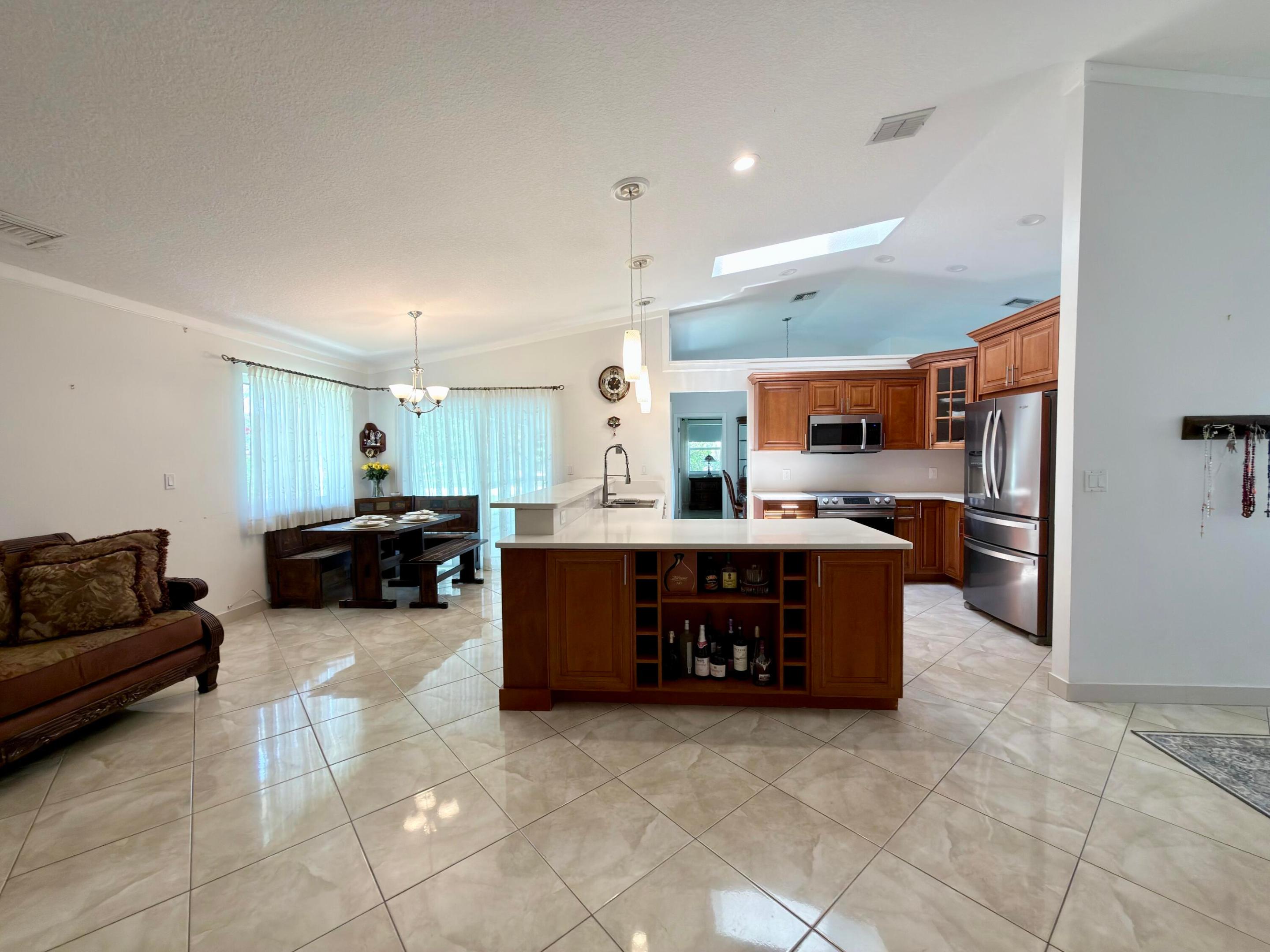 BONAVENTURE LAKES ADD 2 - Residential
