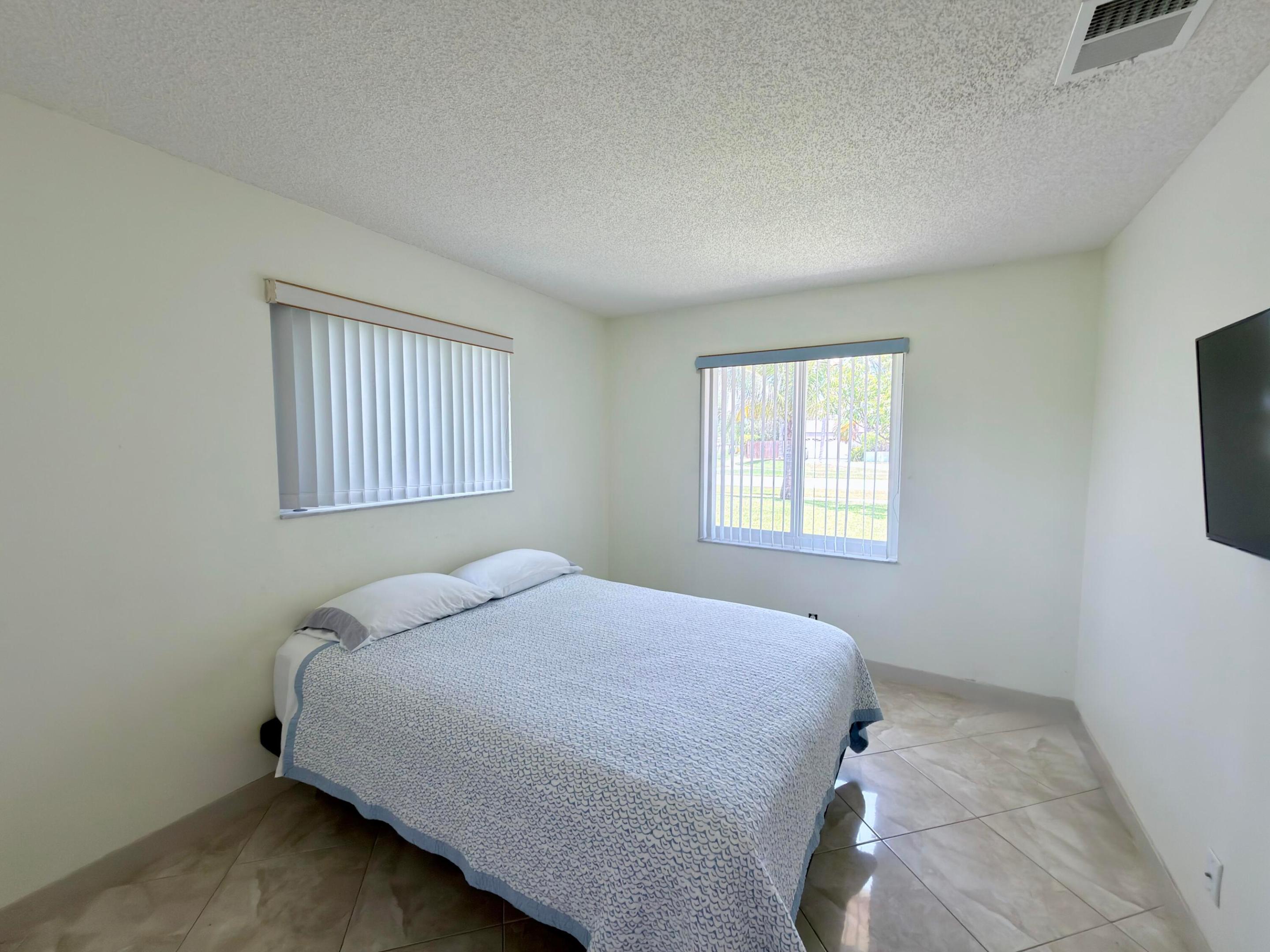 BONAVENTURE LAKES ADD 2 - Residential