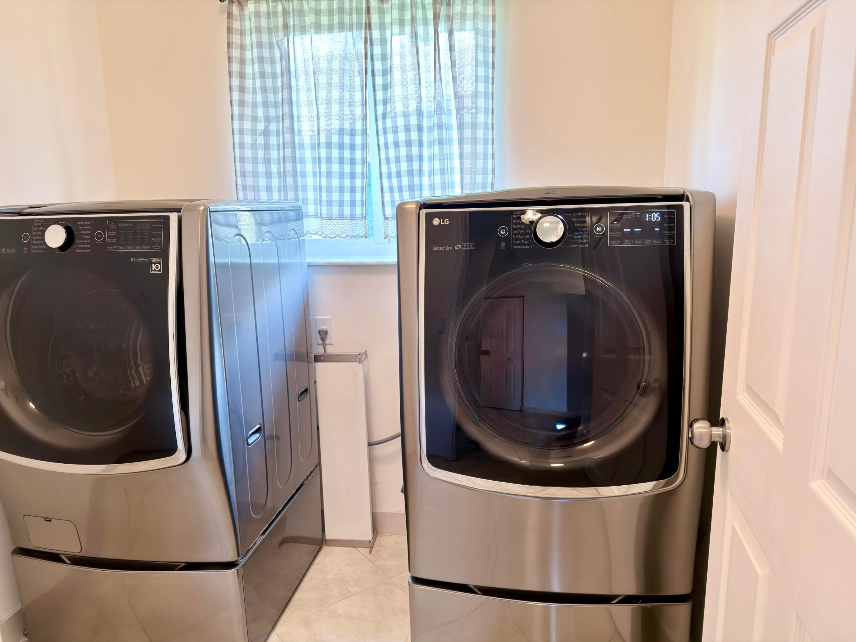 BONAVENTURE LAKES ADD 2 - Residential