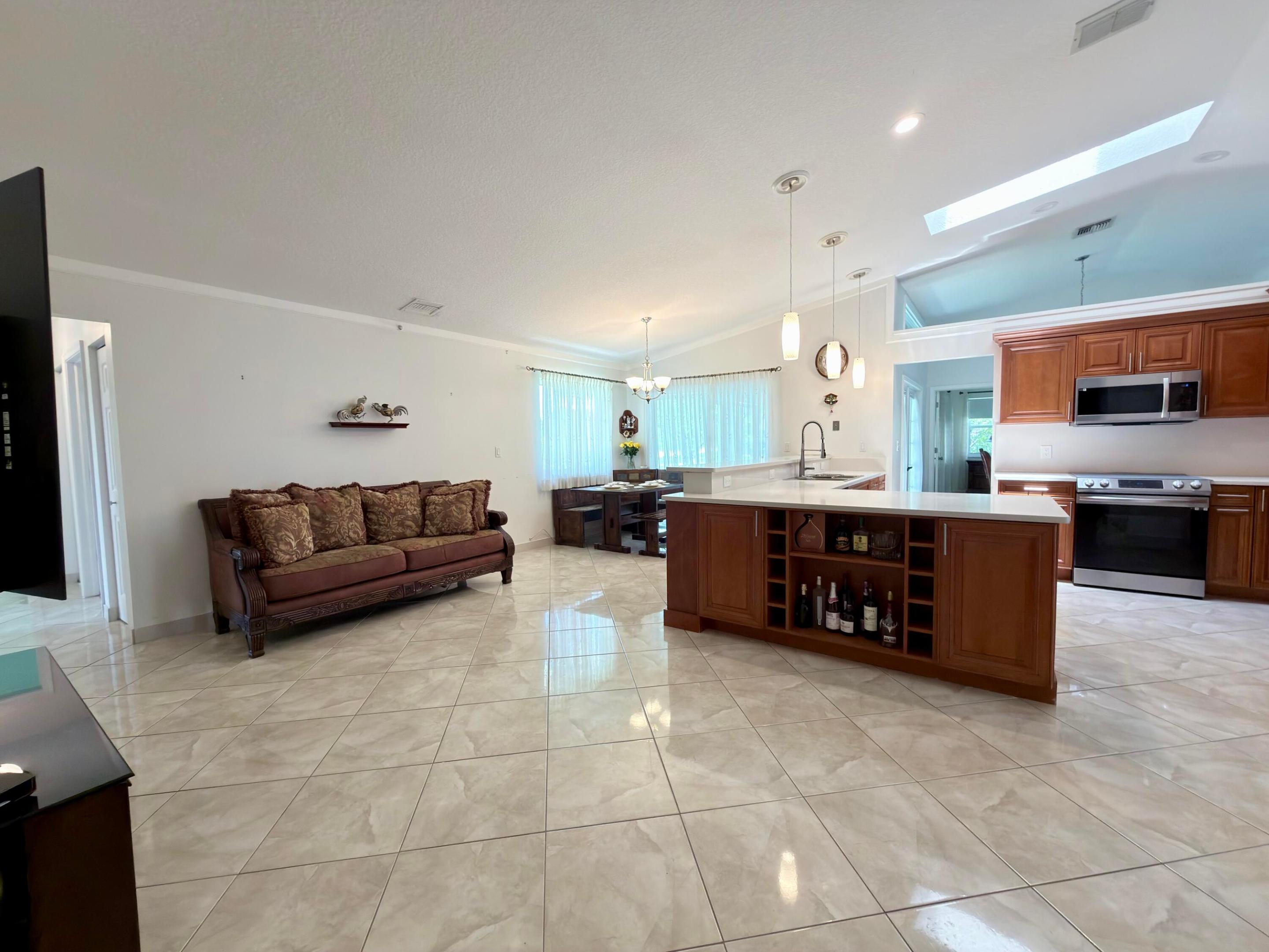 BONAVENTURE LAKES ADD 2 - Residential
