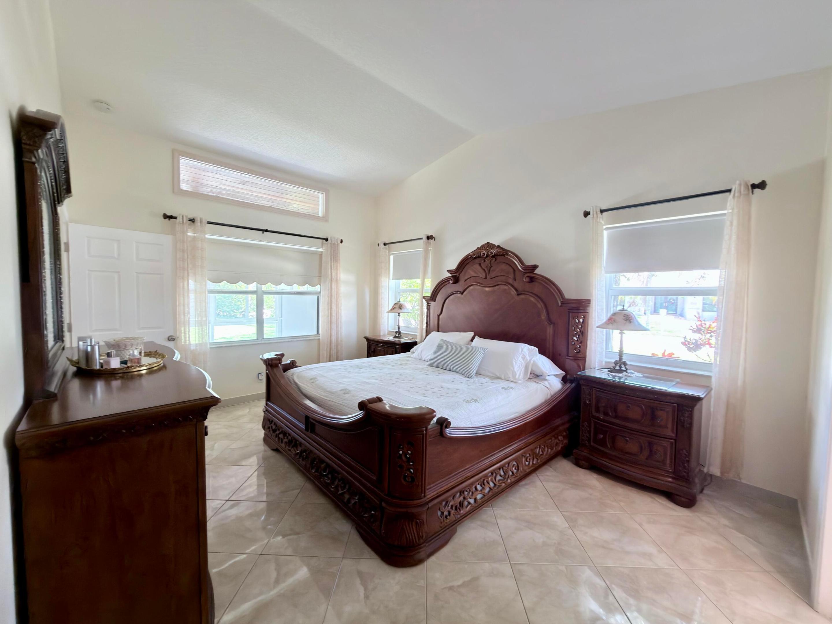 BONAVENTURE LAKES ADD 2 - Residential