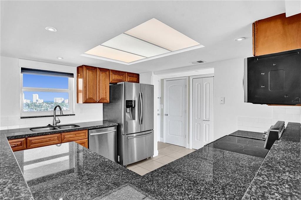WATERFORD POINT CONDO - Residential