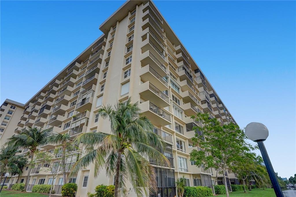 WATERFORD POINT CONDO - Residential