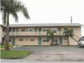 THIS IS A GREAT ONE BEDROOM ONE BATH UPSTAIRS APARTMENT.  NEWER KITCHEN AND APPLIANCES.   NEWER CENTRAL AC.  TRAZZO FLOORS THROUGHOUT.  LARGE BEDROOM CLOSET.   LOW MONTHLY MAINTENANCE.  YOU CAN RENT RIGHT AWAY SO INVESTOR FRIENDLY.  NICE OAKLAND PARK LOCATION.
