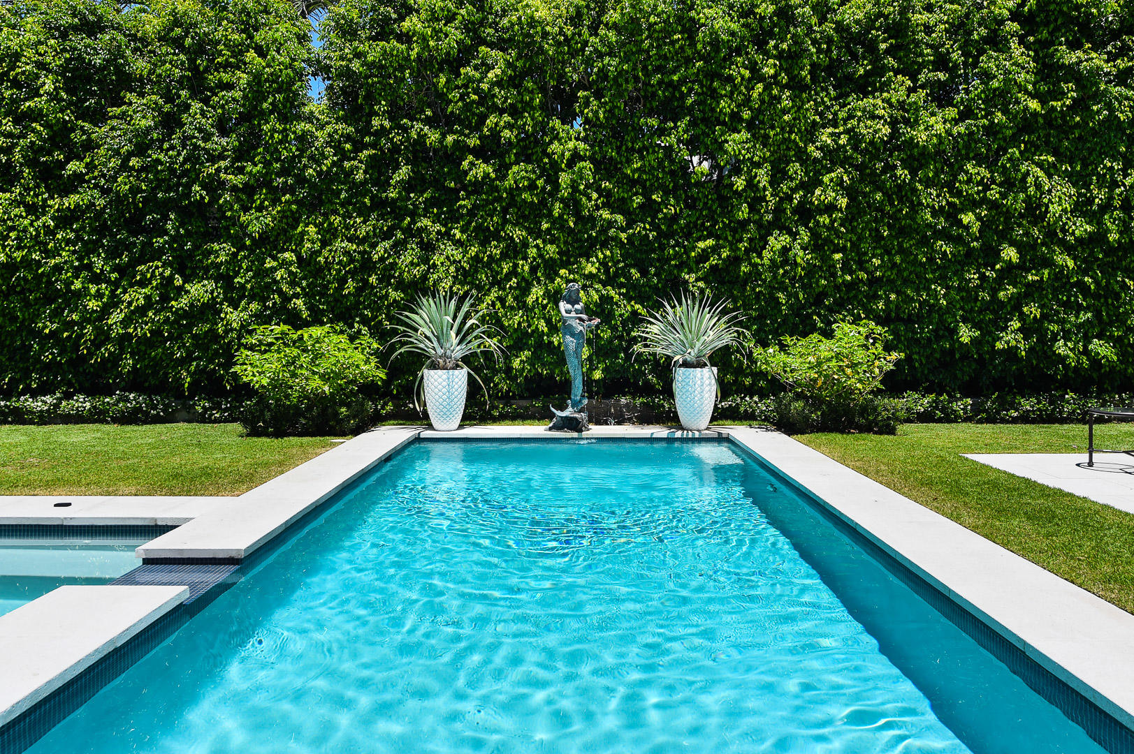 ADAMS CIRCLE - Residential