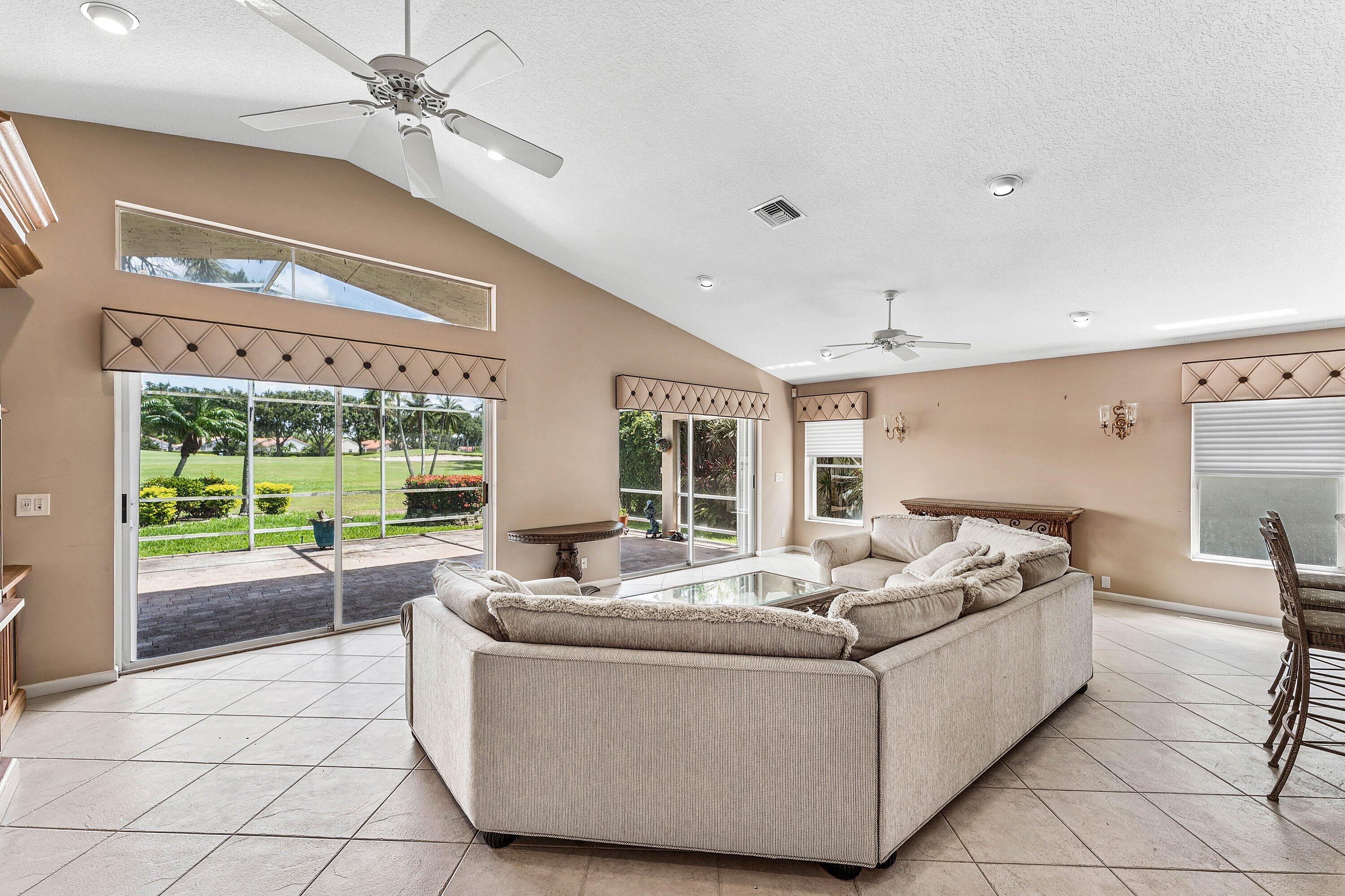 Limoge at the Cascades - Residential