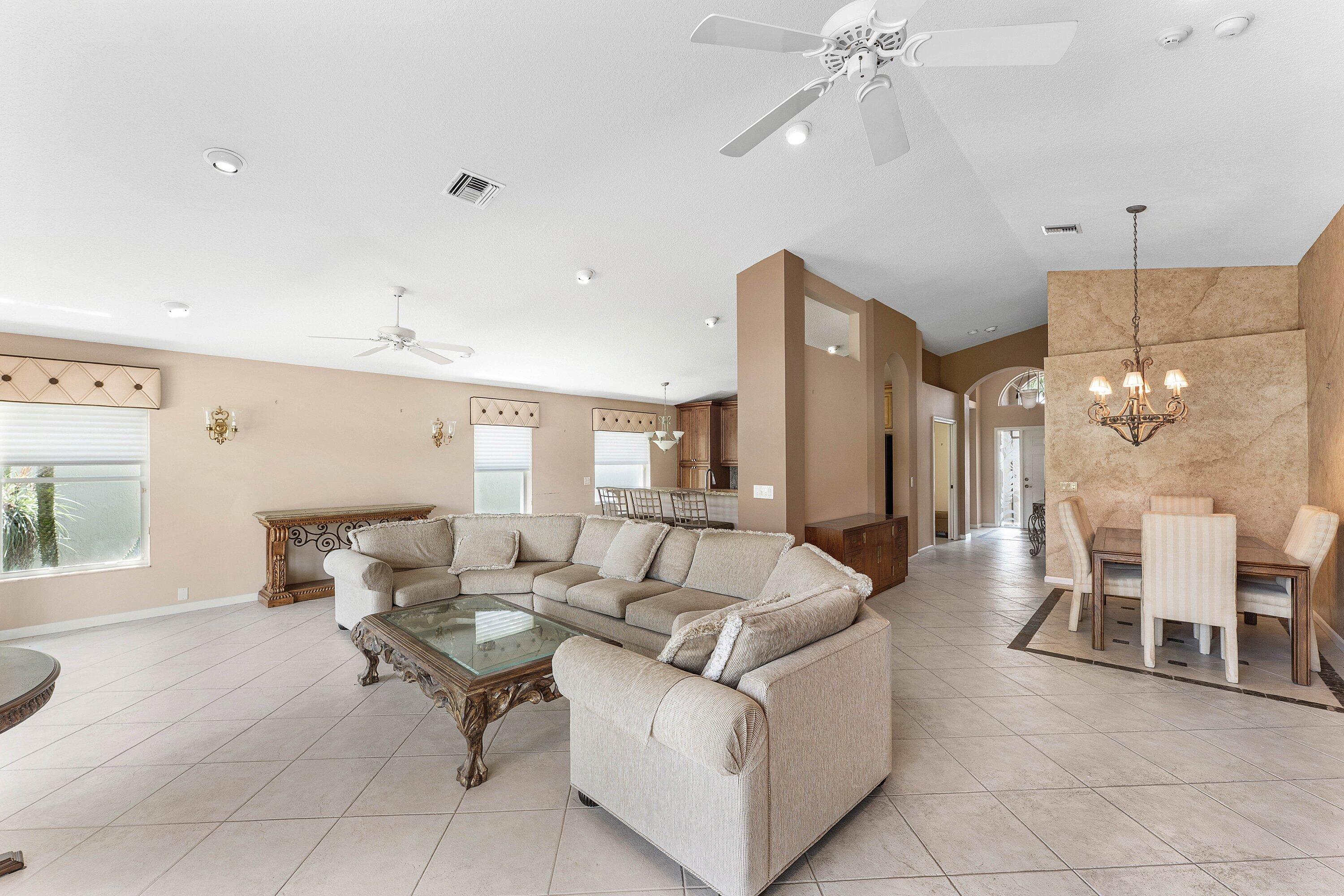 Limoge at the Cascades - Residential