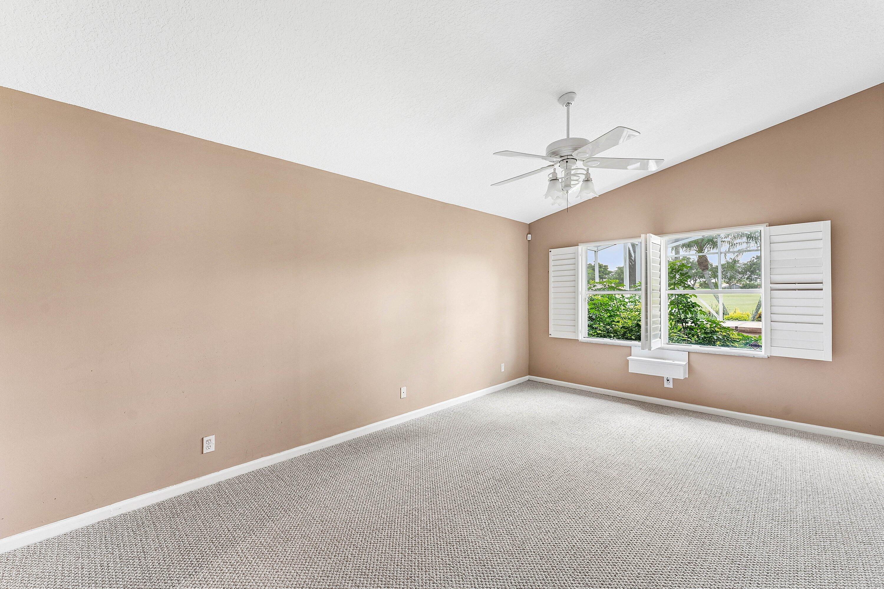 Limoge at the Cascades - Residential