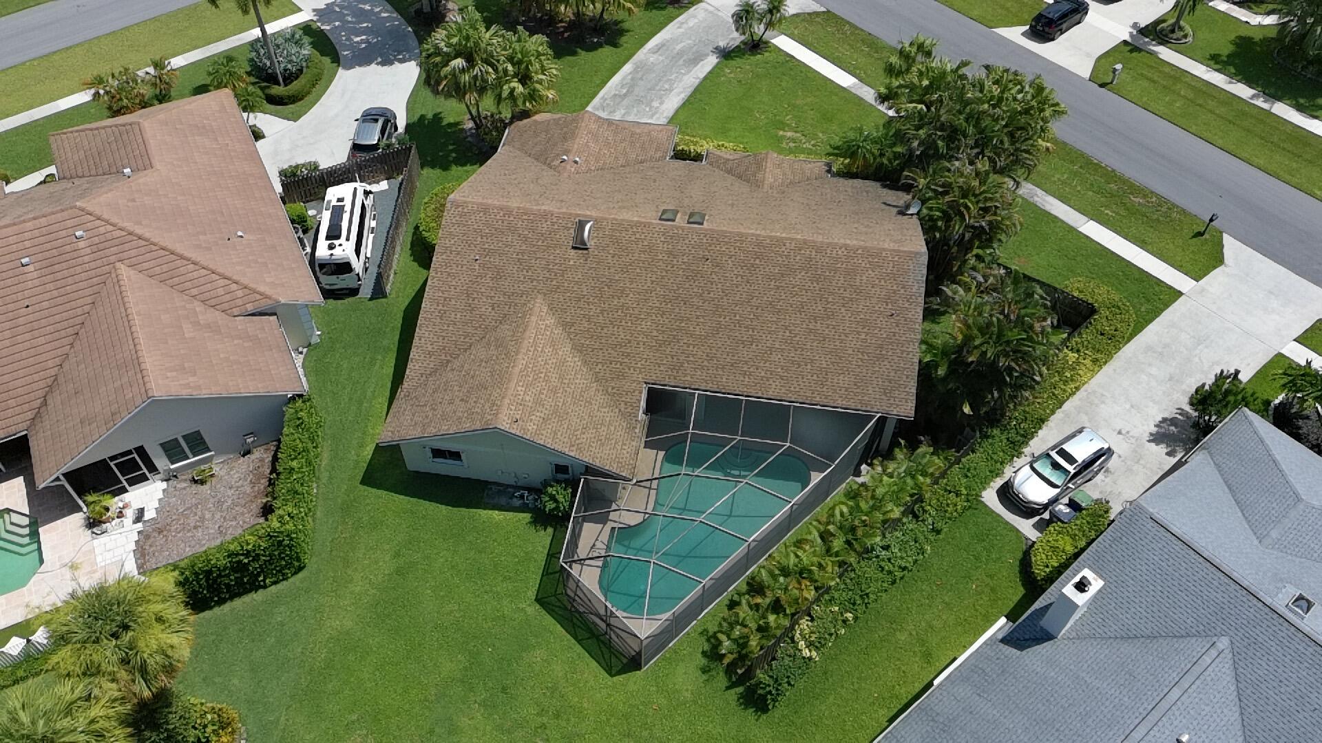 GREENVIEW SHORES 2 OF WELLINGTON - Residential