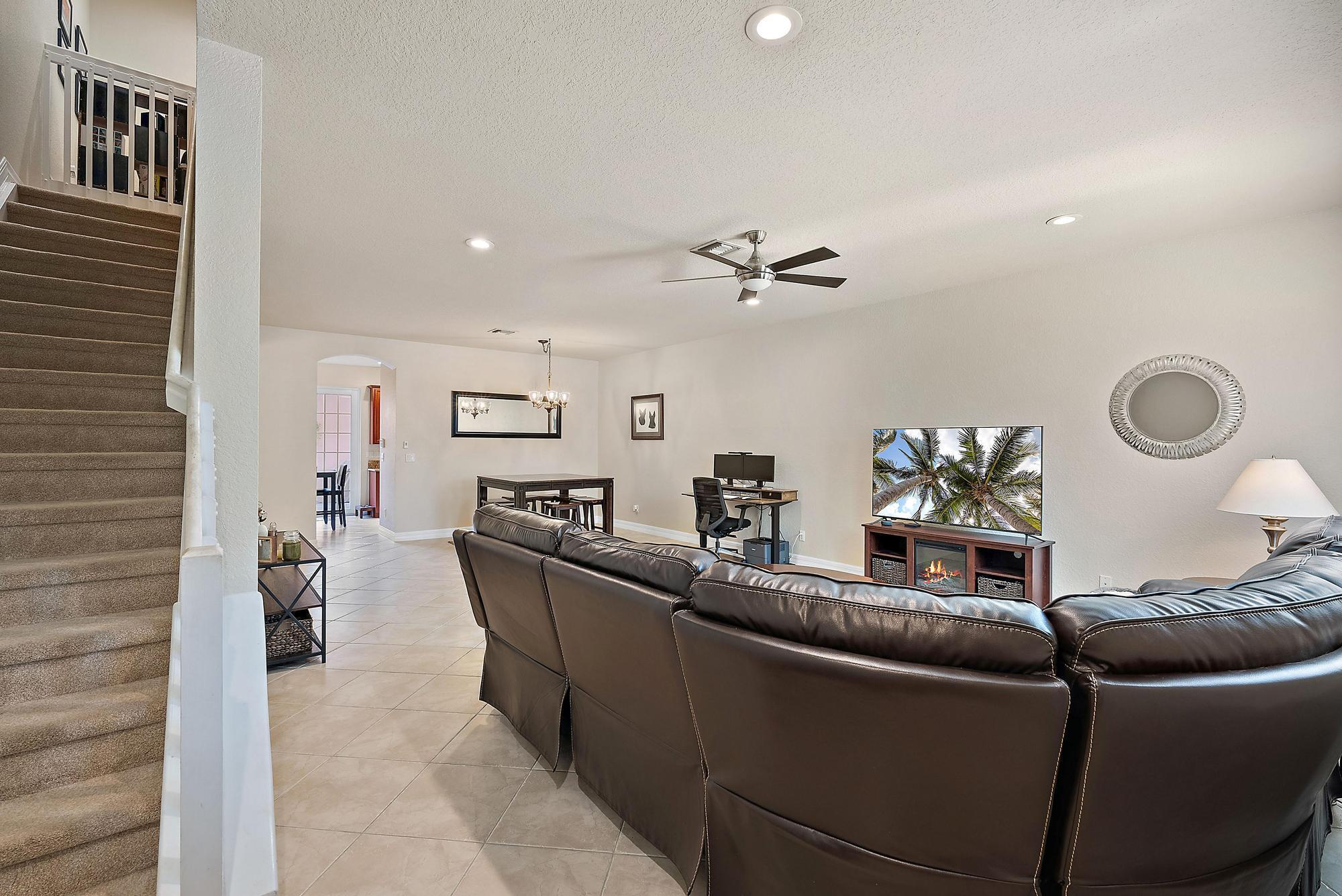 CANTERBURY PLACE - Residential
