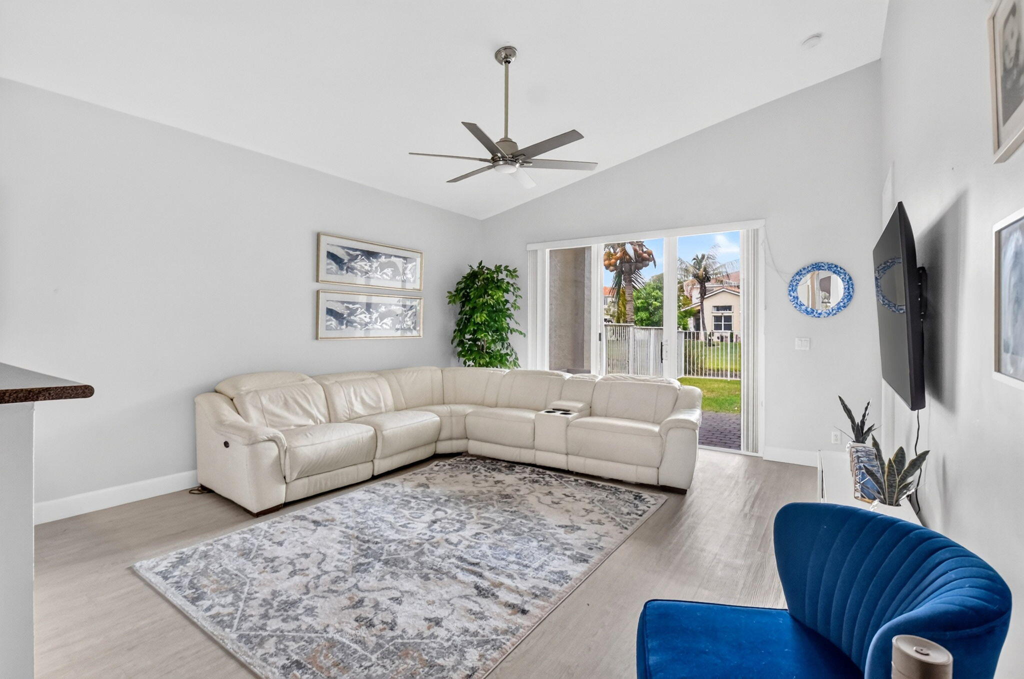 VILLAGES OF WINDSOR 4 - Residential