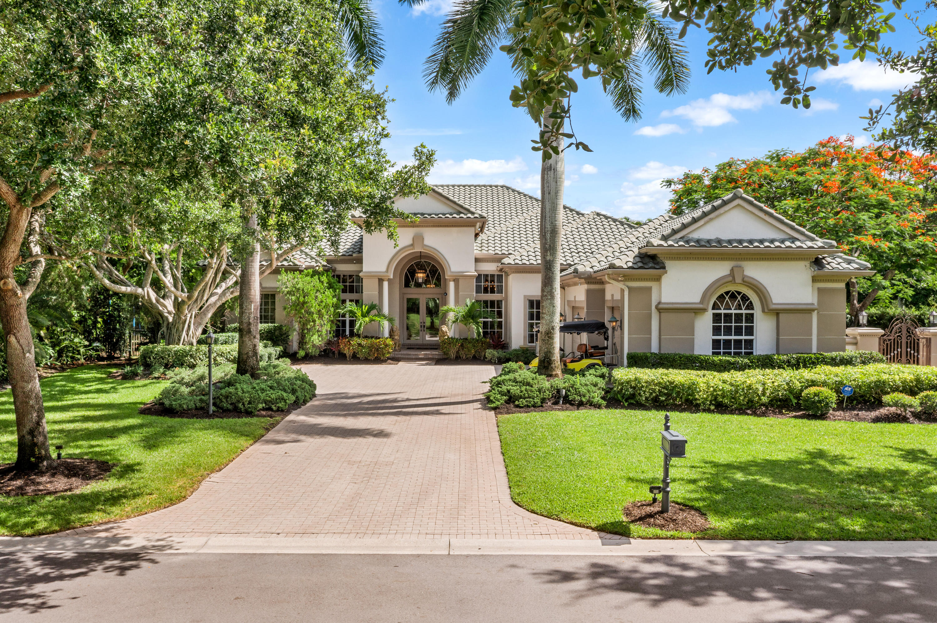 FOX RIDGE - Residential