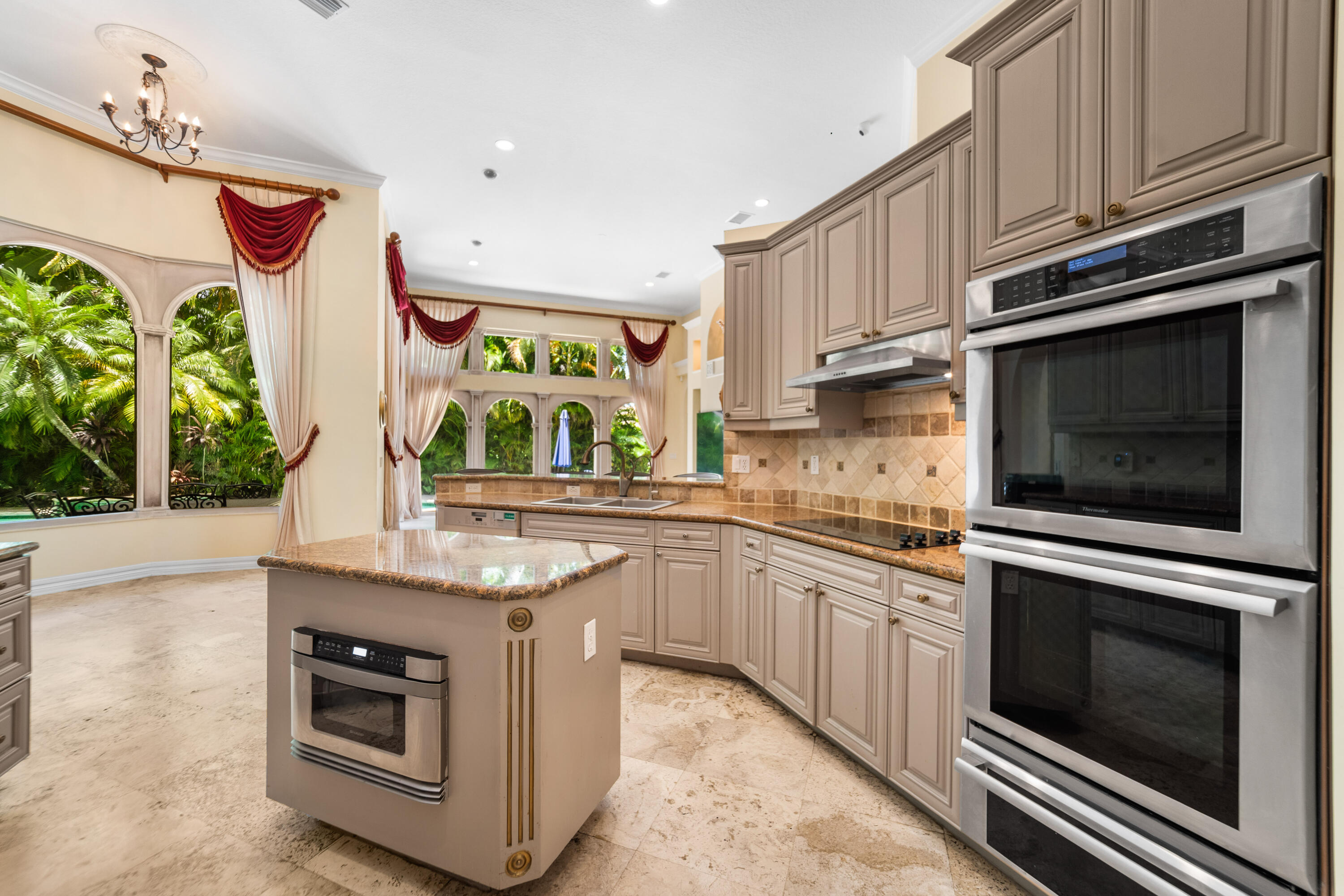 FOX RIDGE - Residential