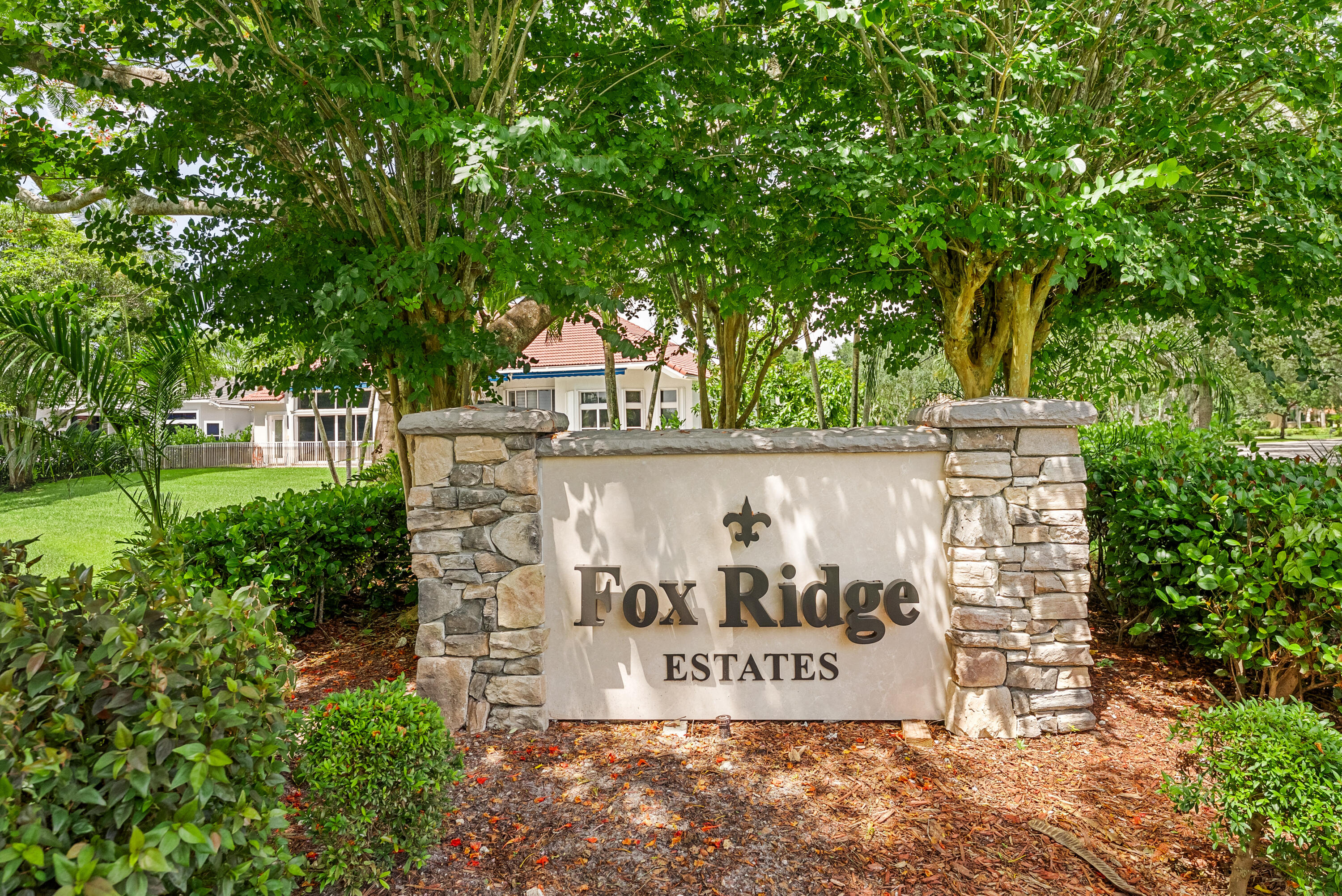 FOX RIDGE - Residential