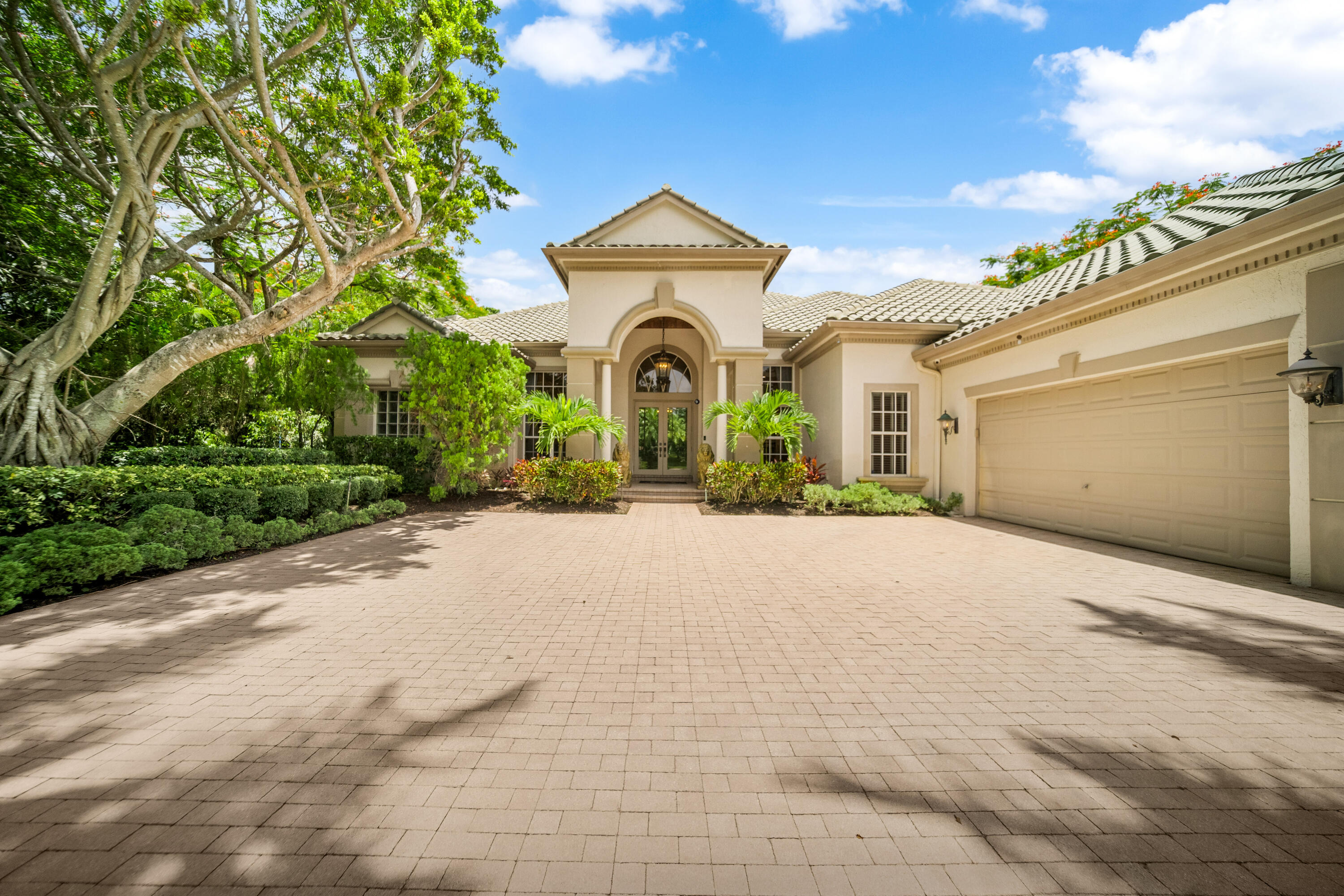 FOX RIDGE - Residential