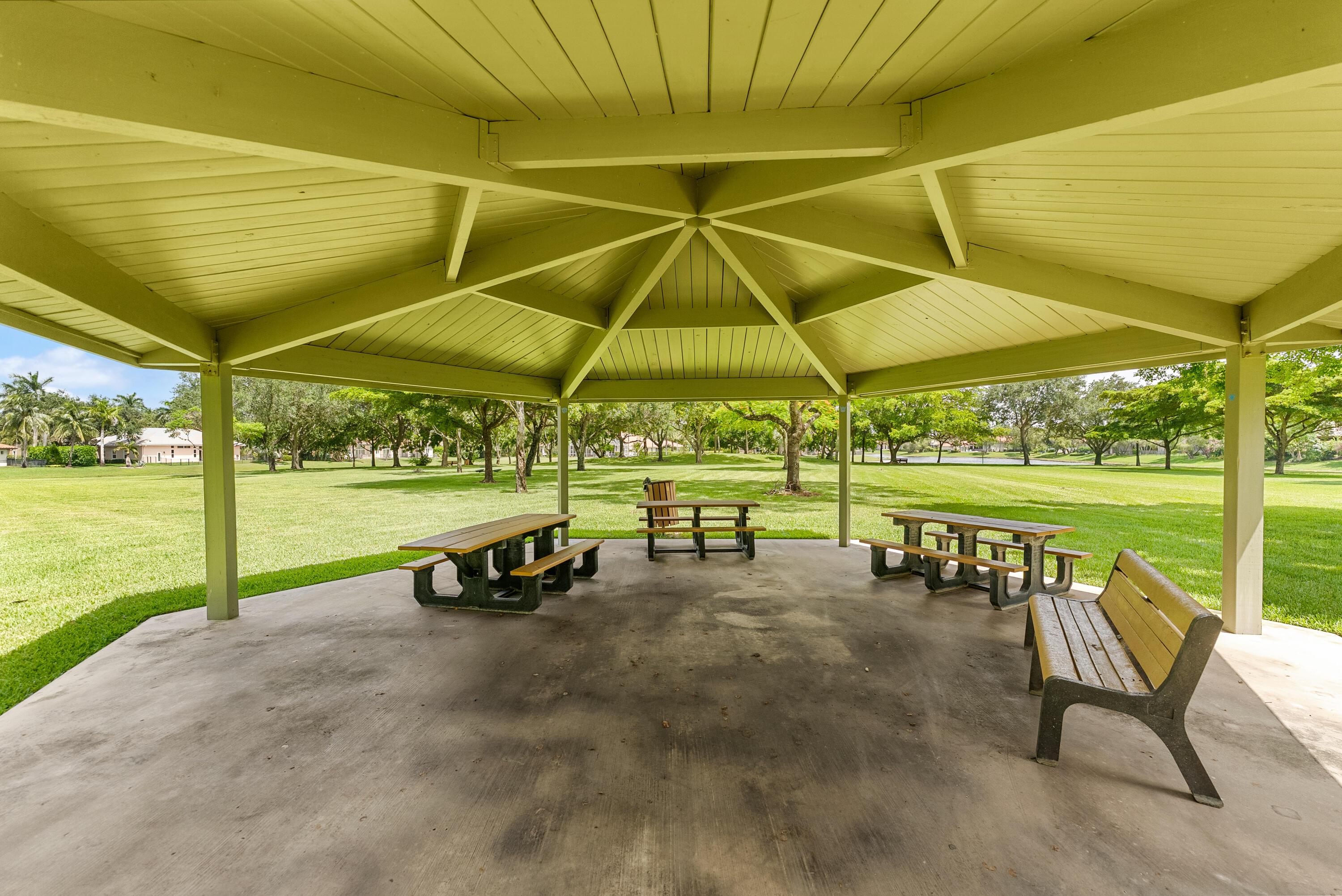 FOX RIDGE - Residential