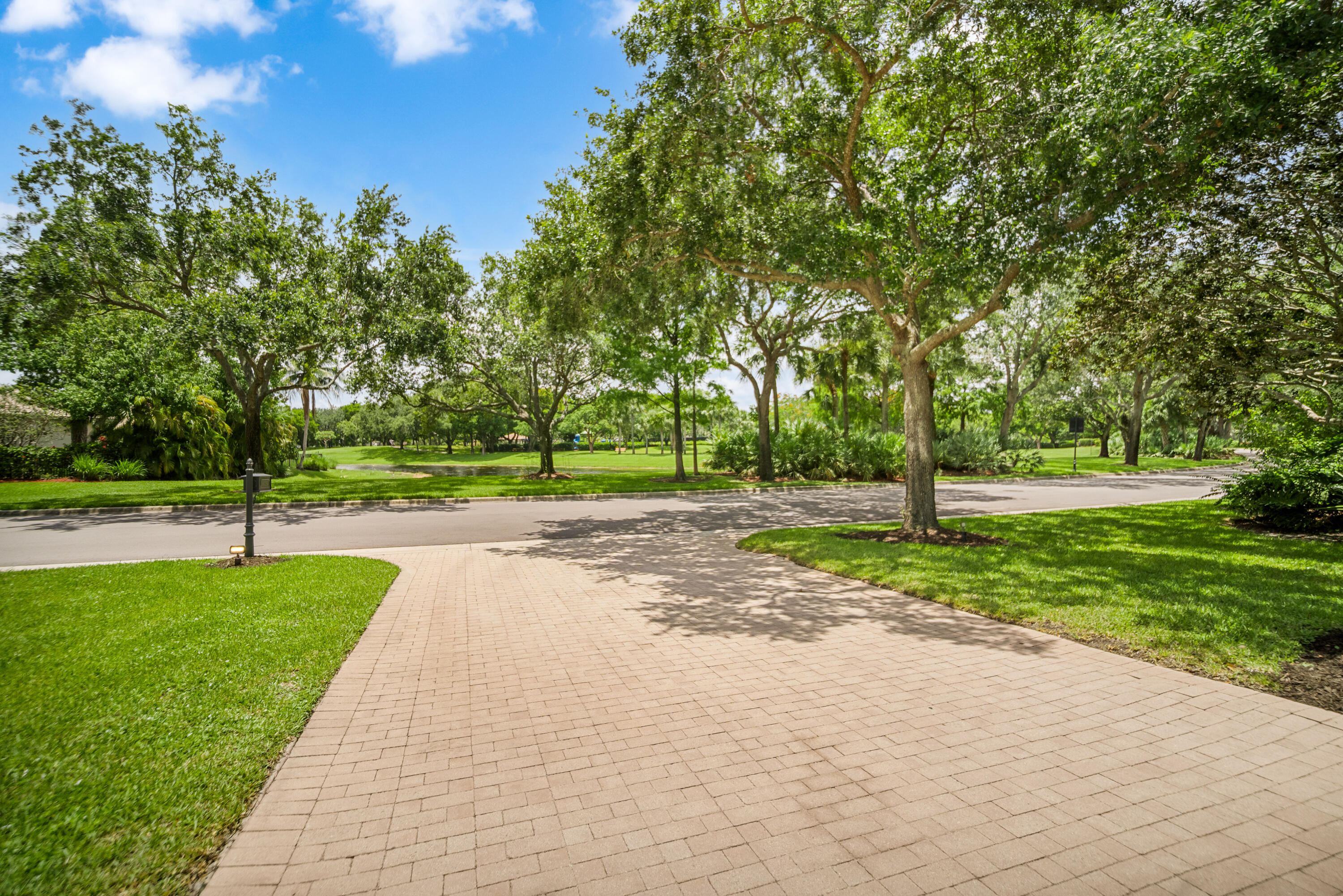 FOX RIDGE - Residential