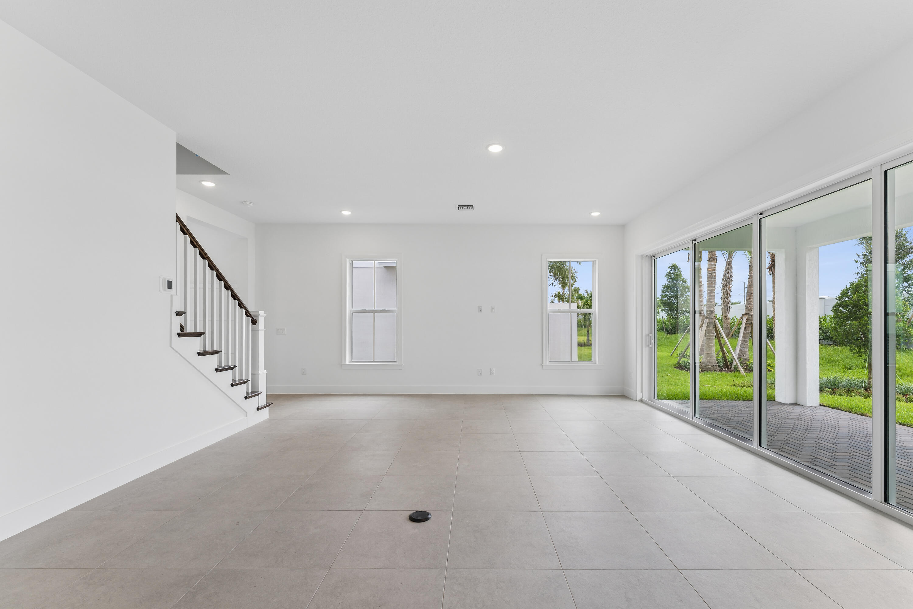 PARKSIDE AT TUTTLE ROYALE - Residential