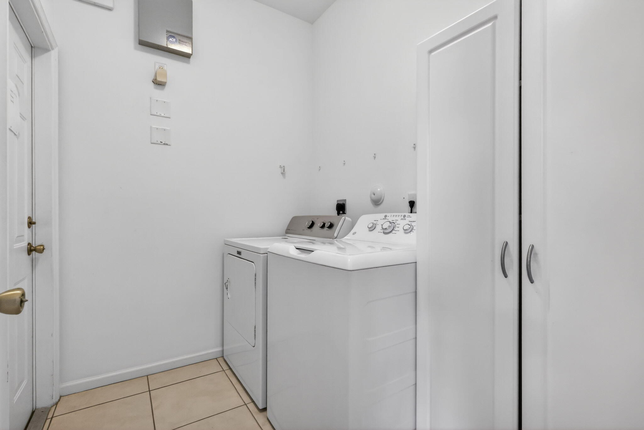 VERNON HEIGHTS - Residential