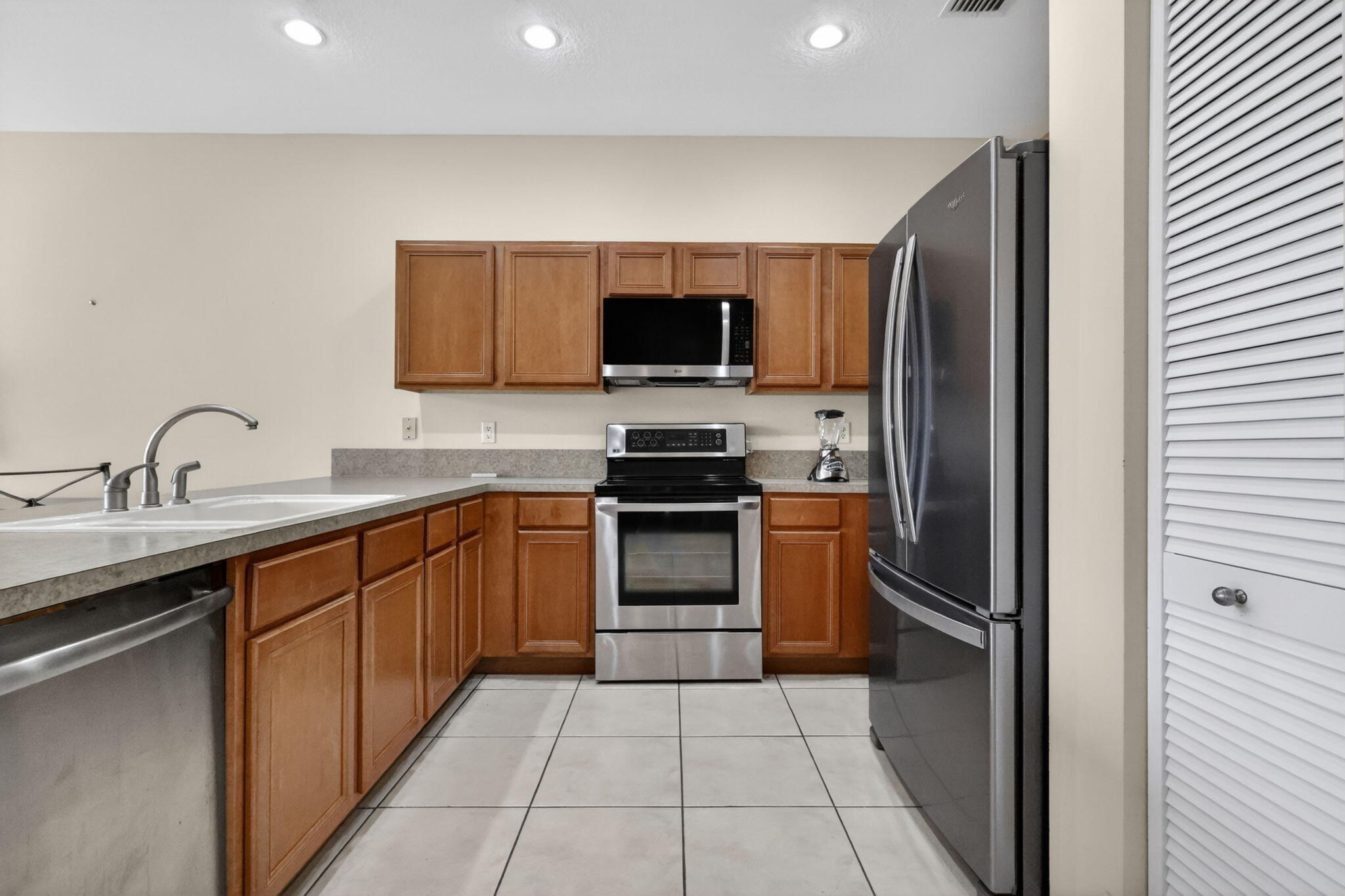 VERNON HEIGHTS - Residential