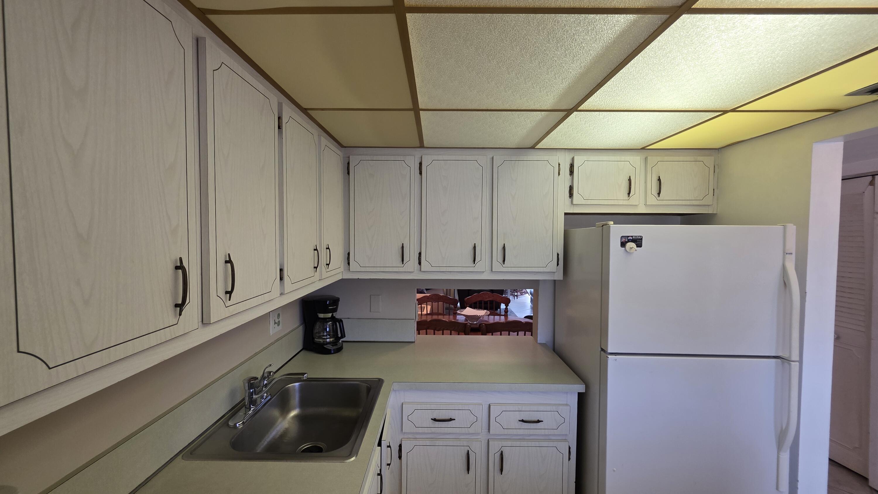 LAUDERDALE OAKS CONDO XVI - Residential