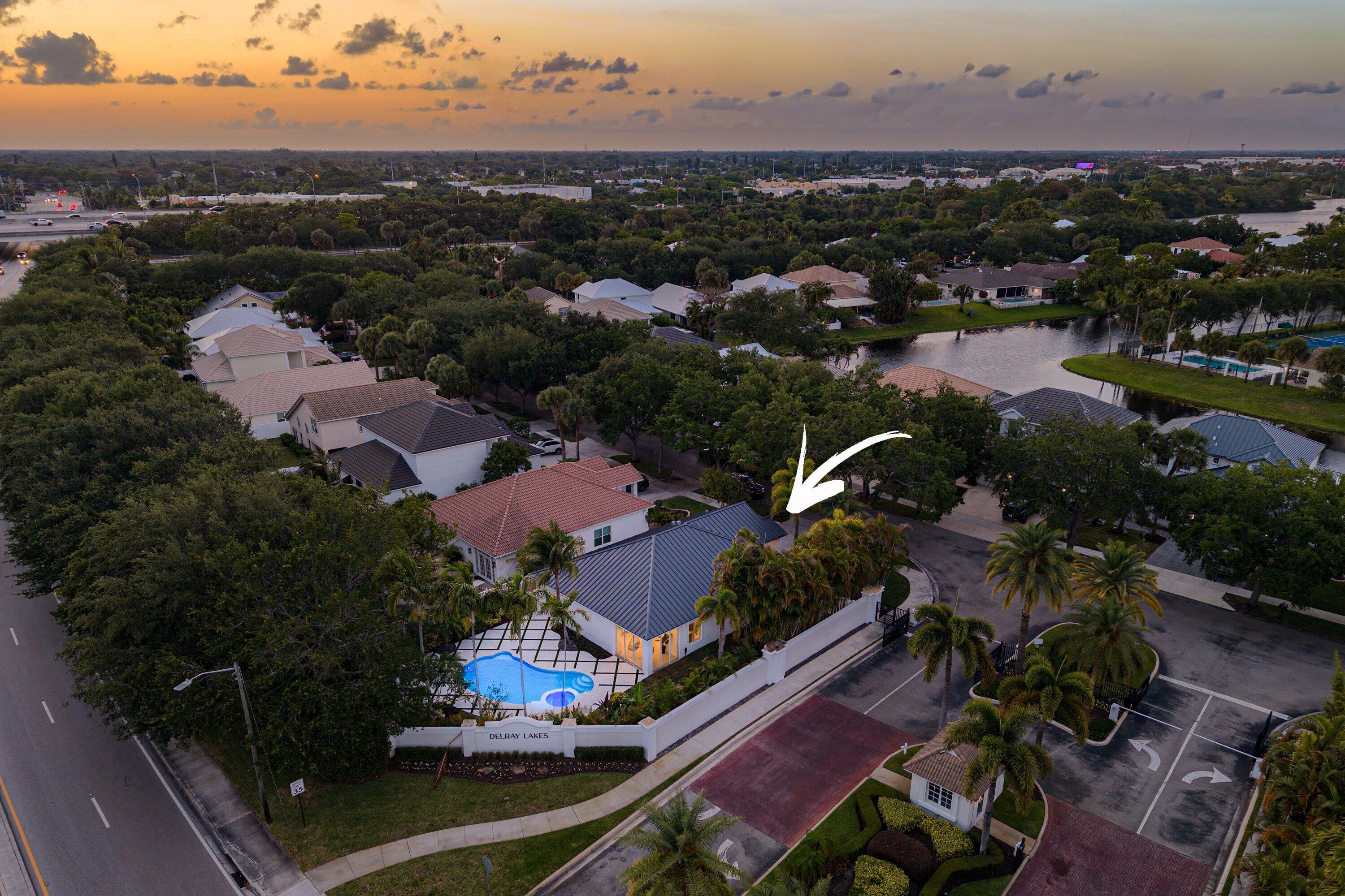 DELRAY LAKES - Residential