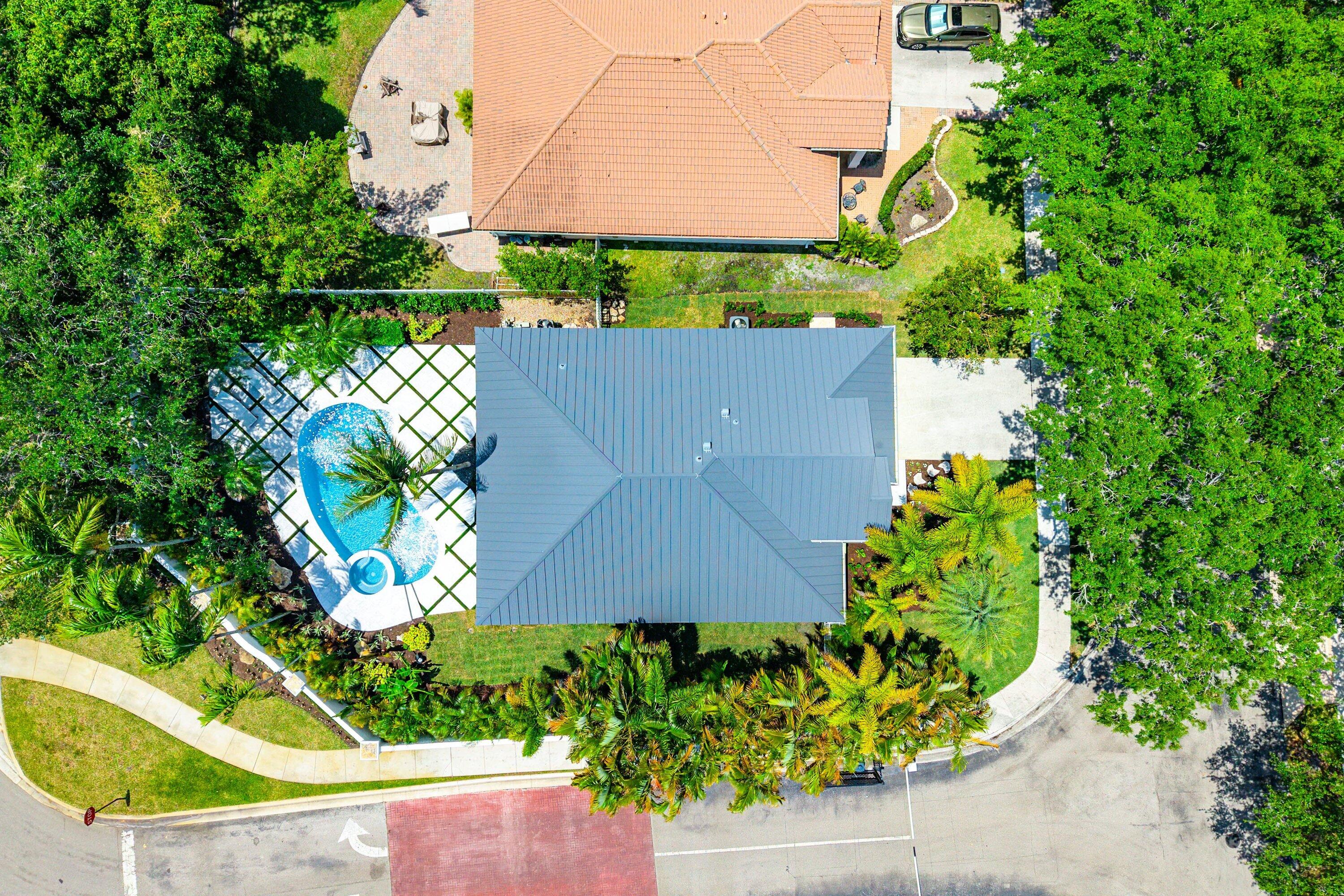 DELRAY LAKES - Residential