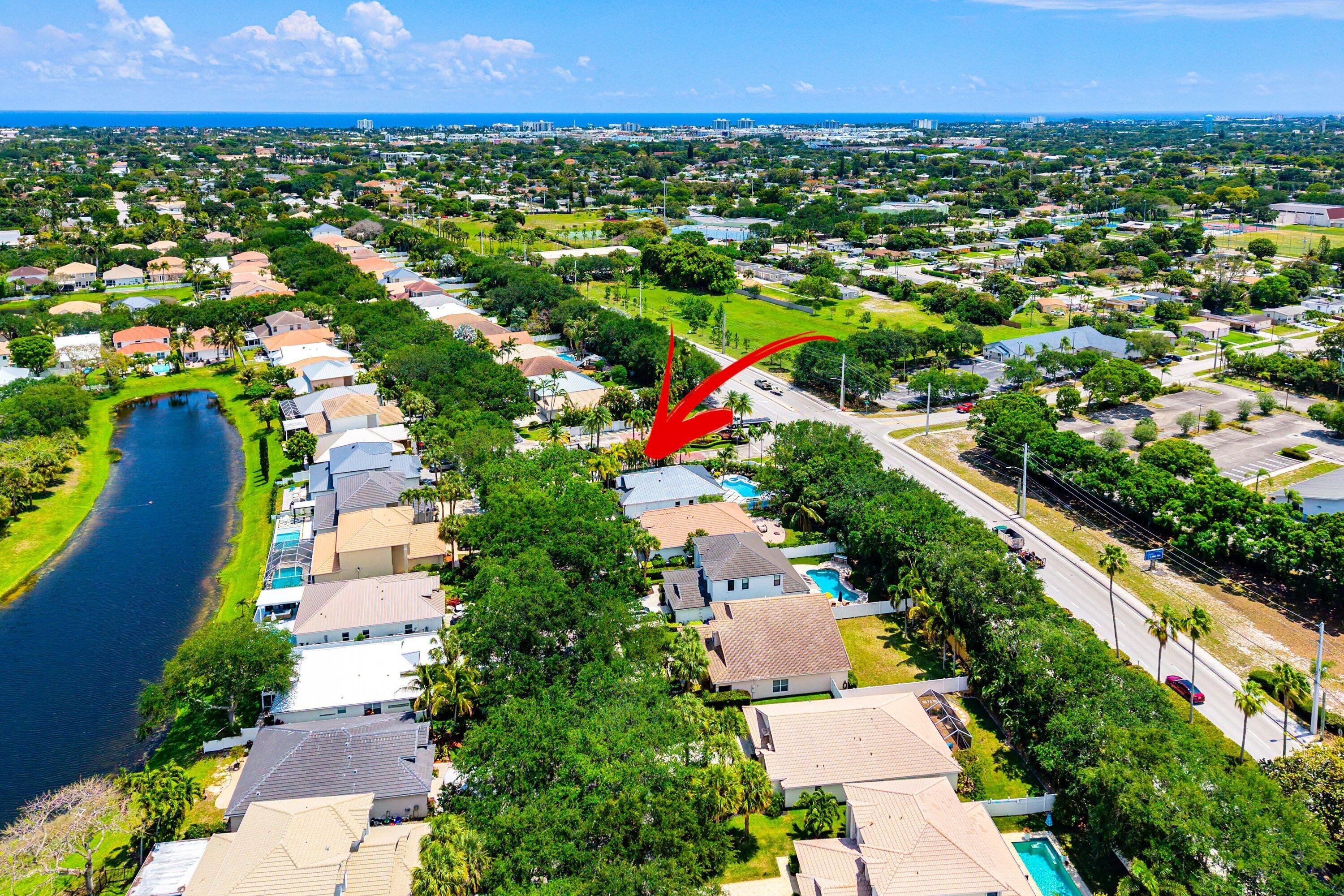DELRAY LAKES - Residential
