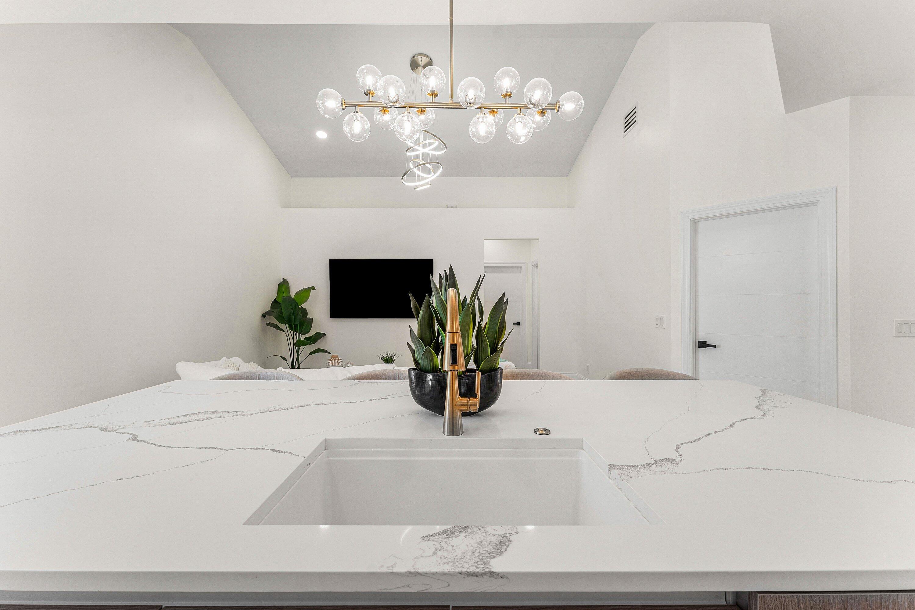 DELRAY LAKES - Residential