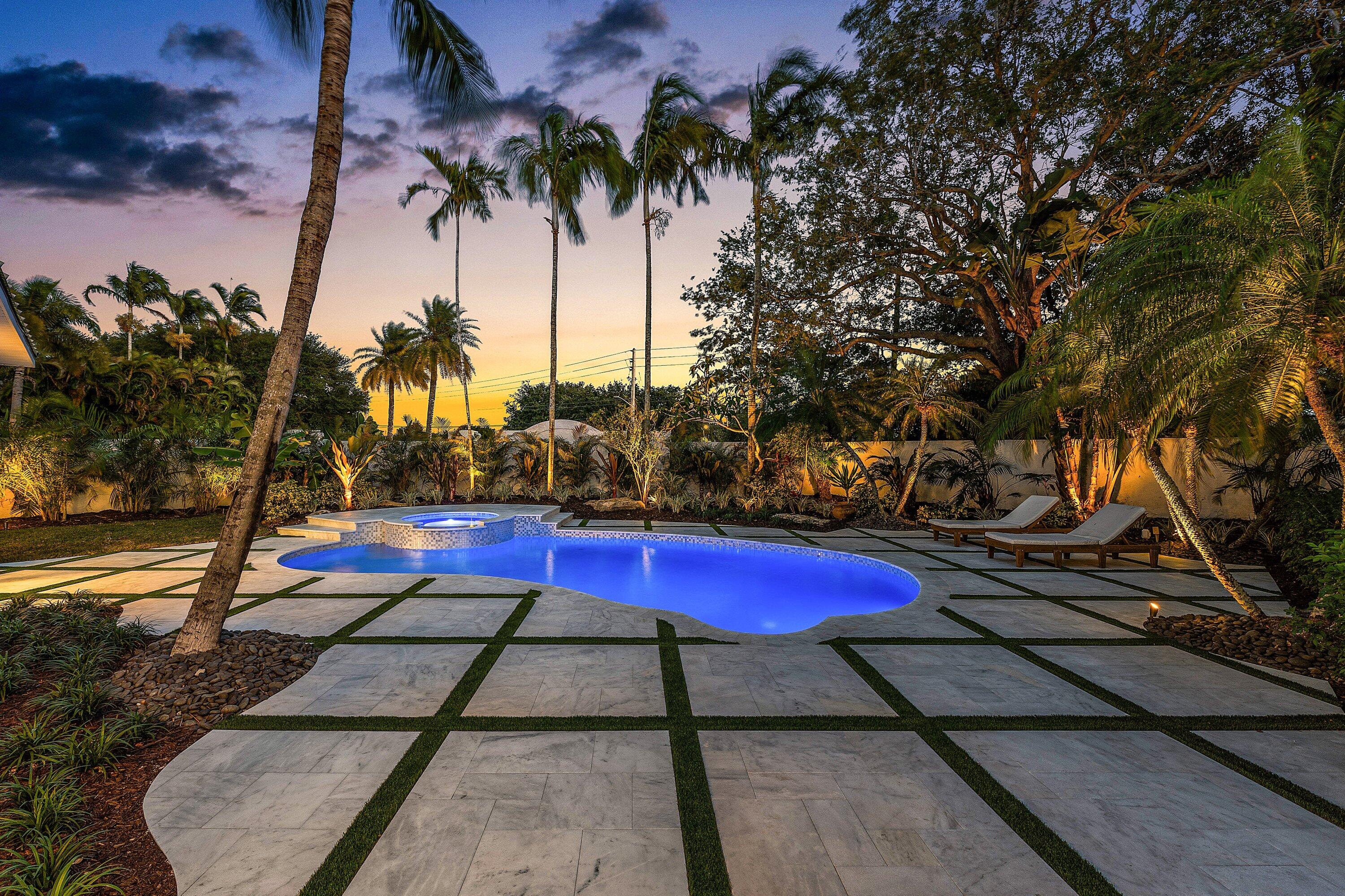 DELRAY LAKES - Residential