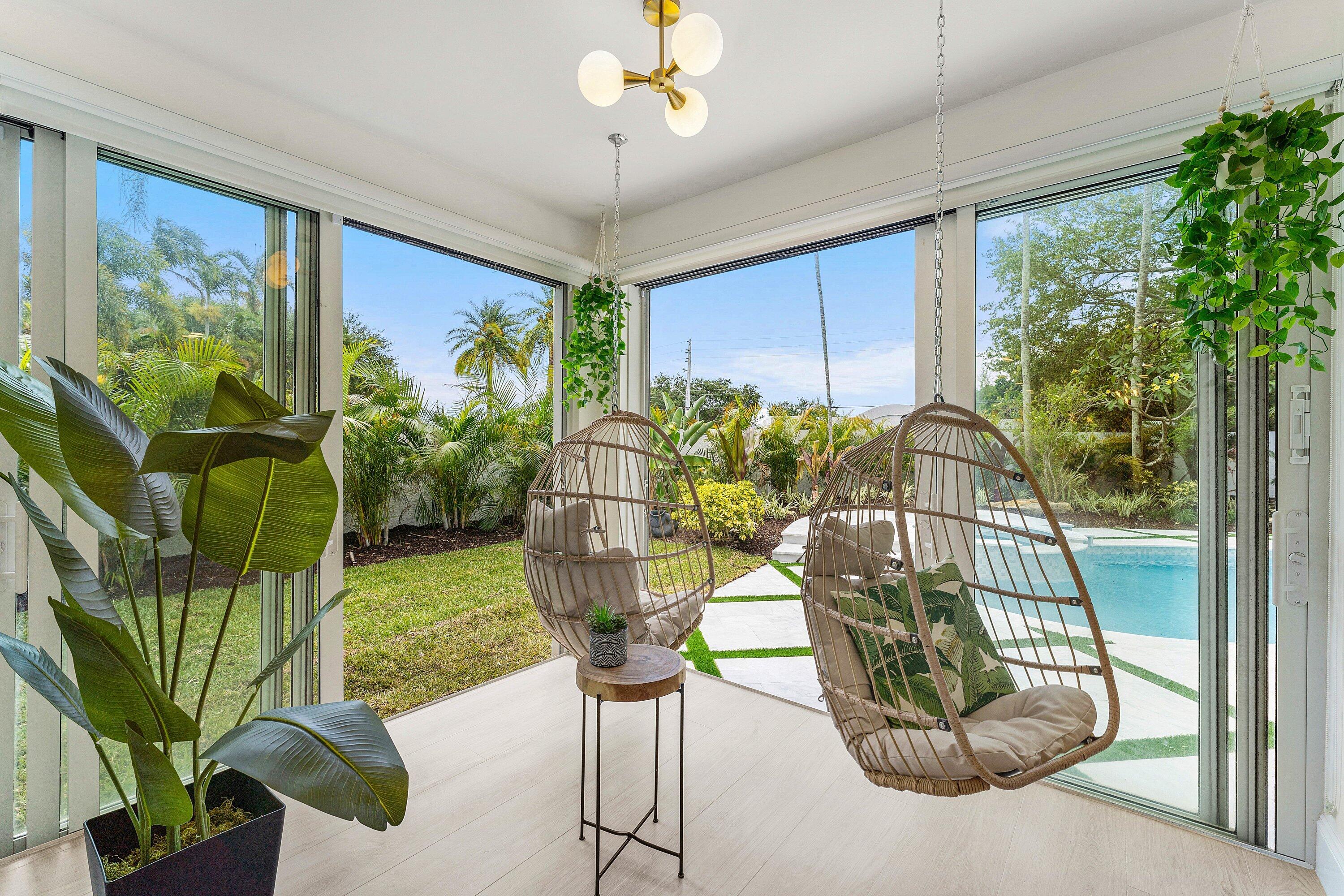 DELRAY LAKES - Residential