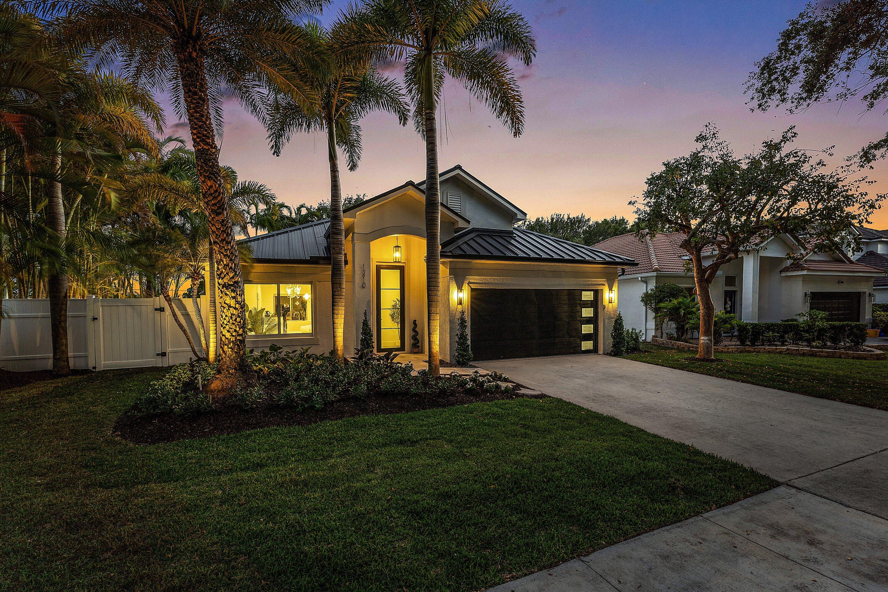 DELRAY LAKES - Residential