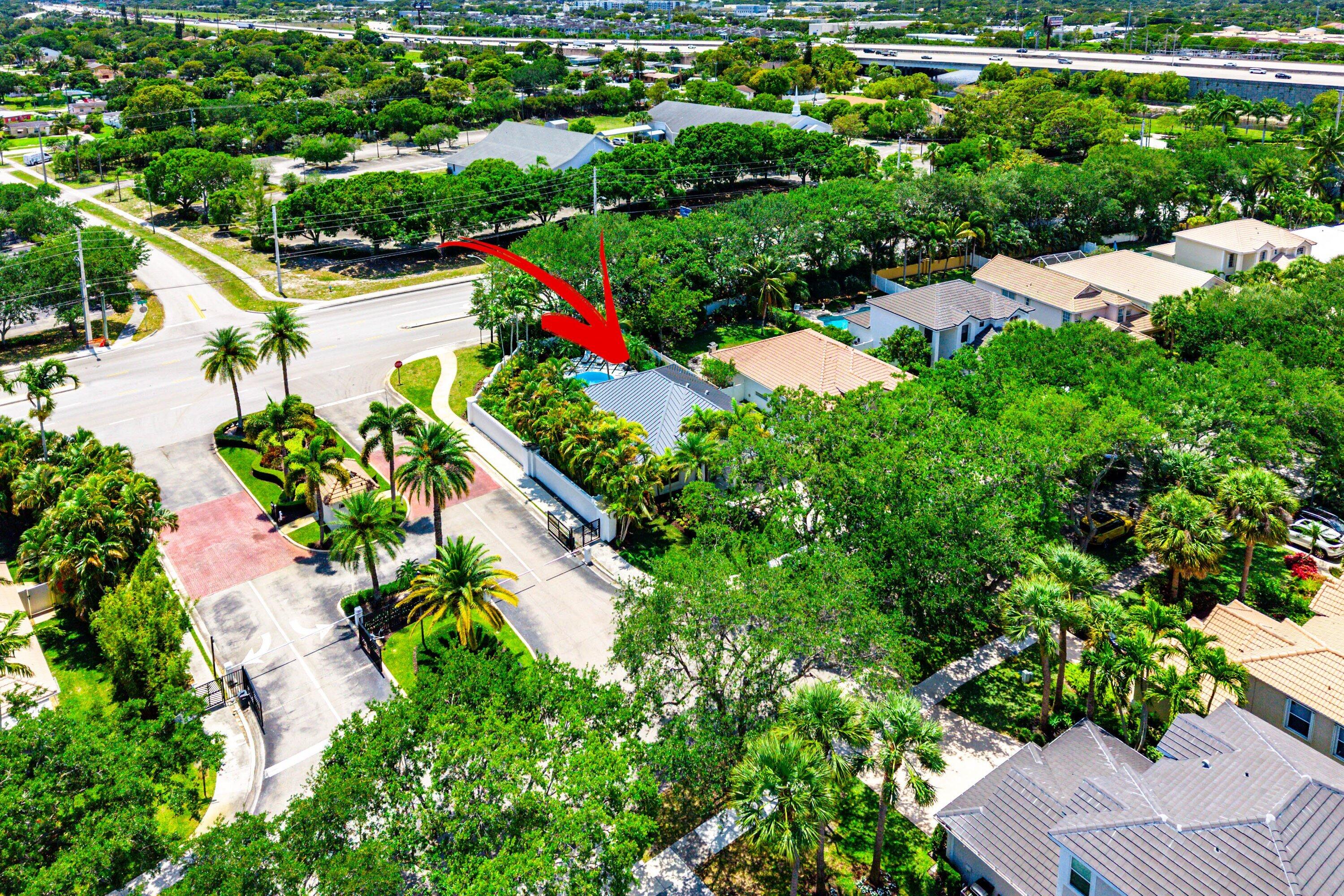 DELRAY LAKES - Residential