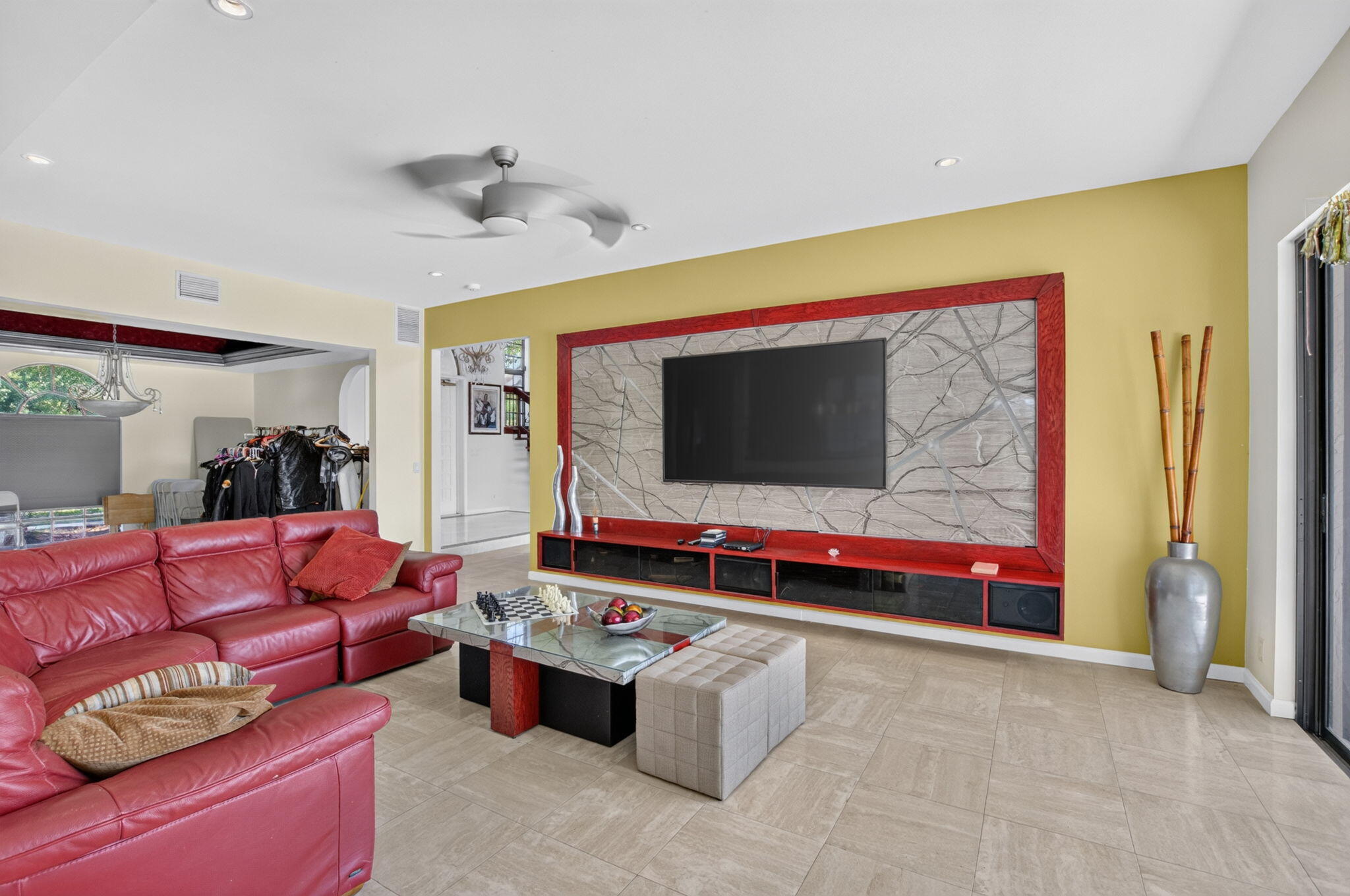 Tierra Del Rey - Residential