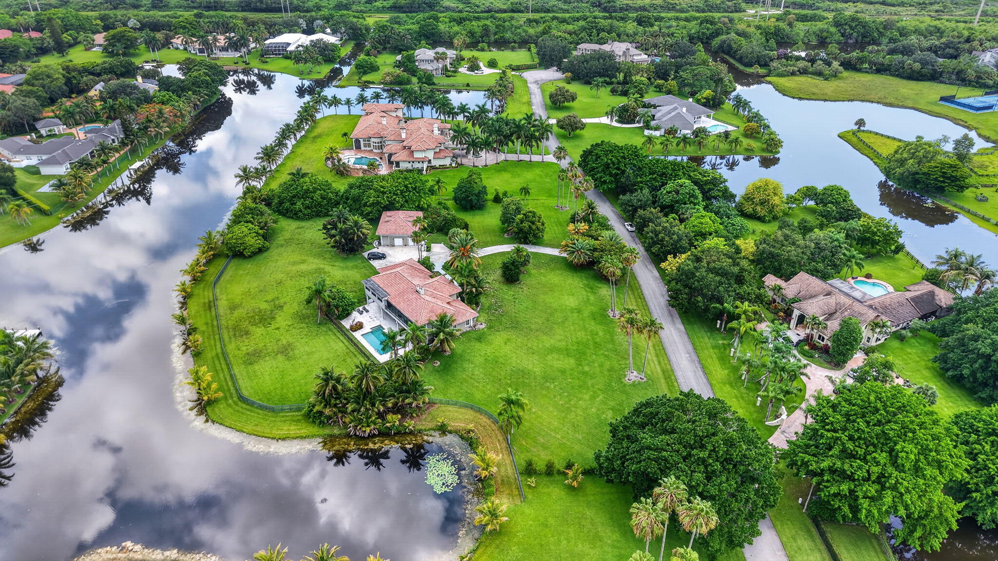Tierra Del Rey - Residential