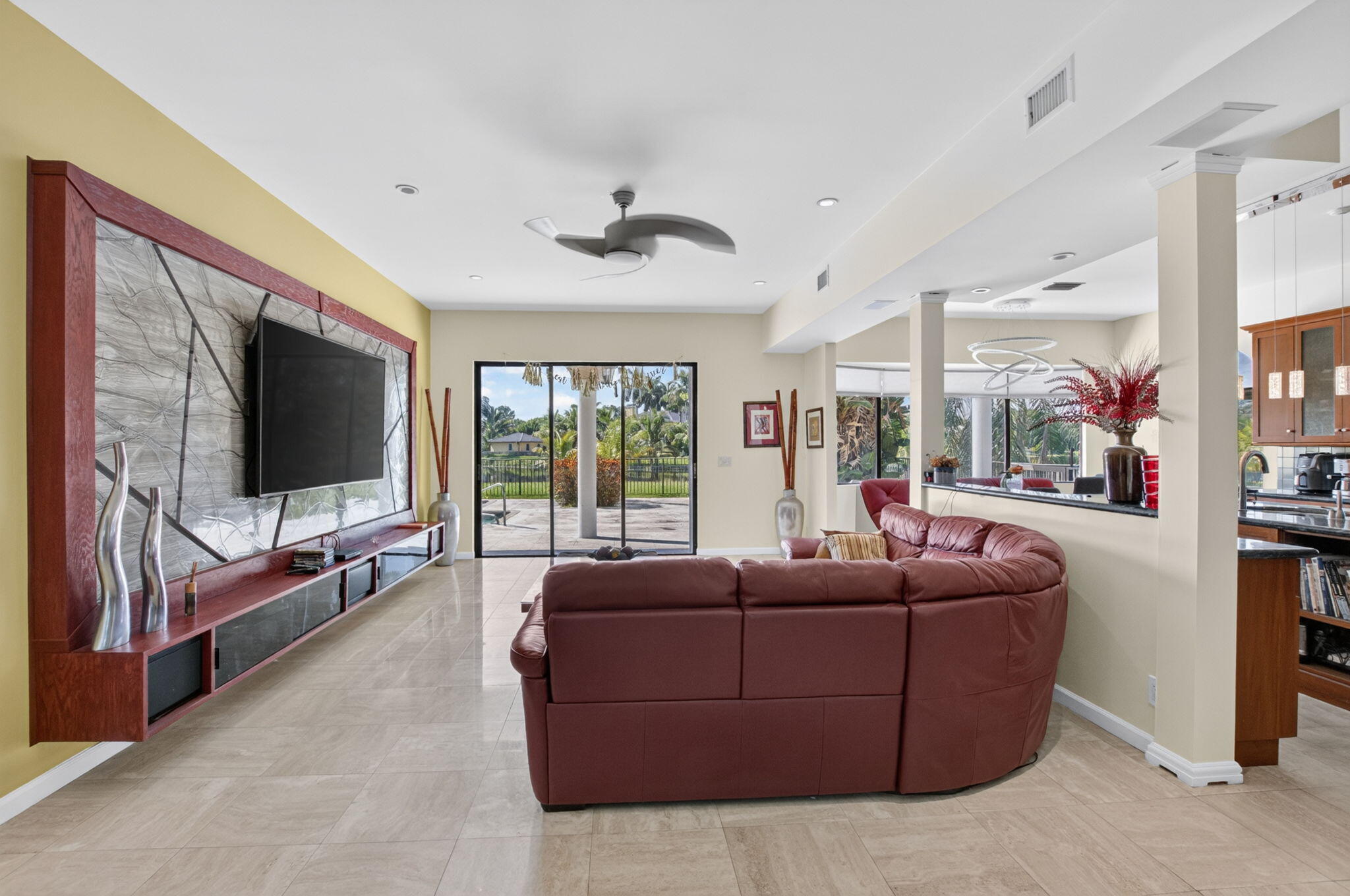 Tierra Del Rey - Residential
