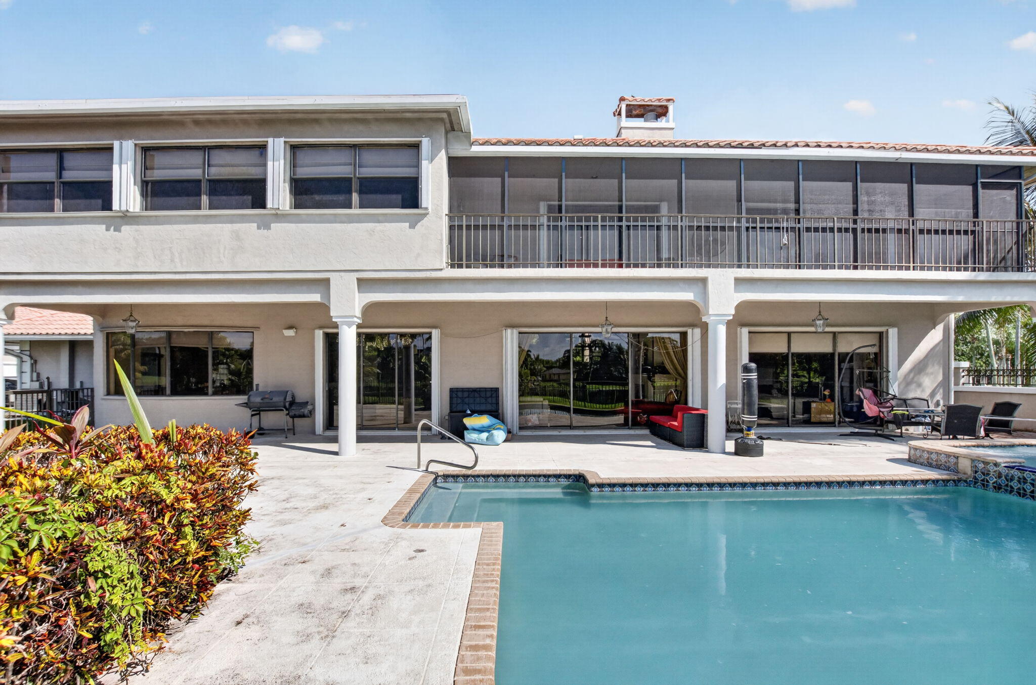 Tierra Del Rey - Residential