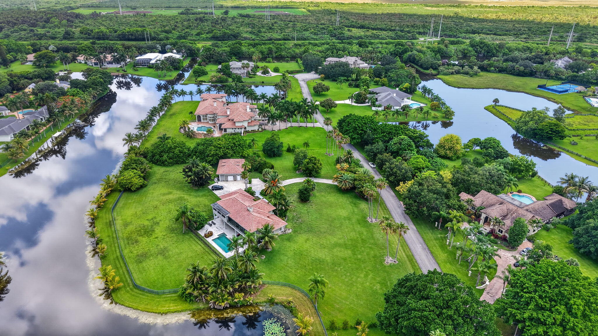 Tierra Del Rey - Residential