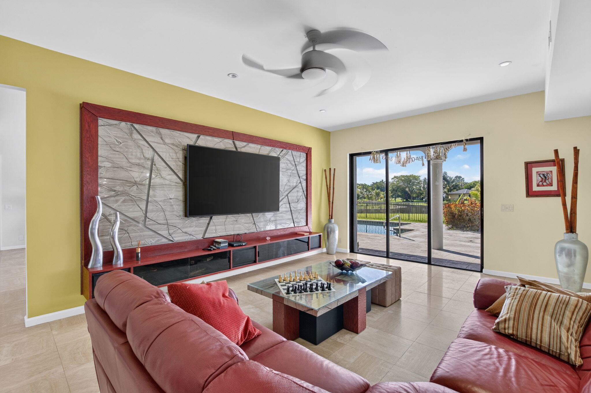 Tierra Del Rey - Residential
