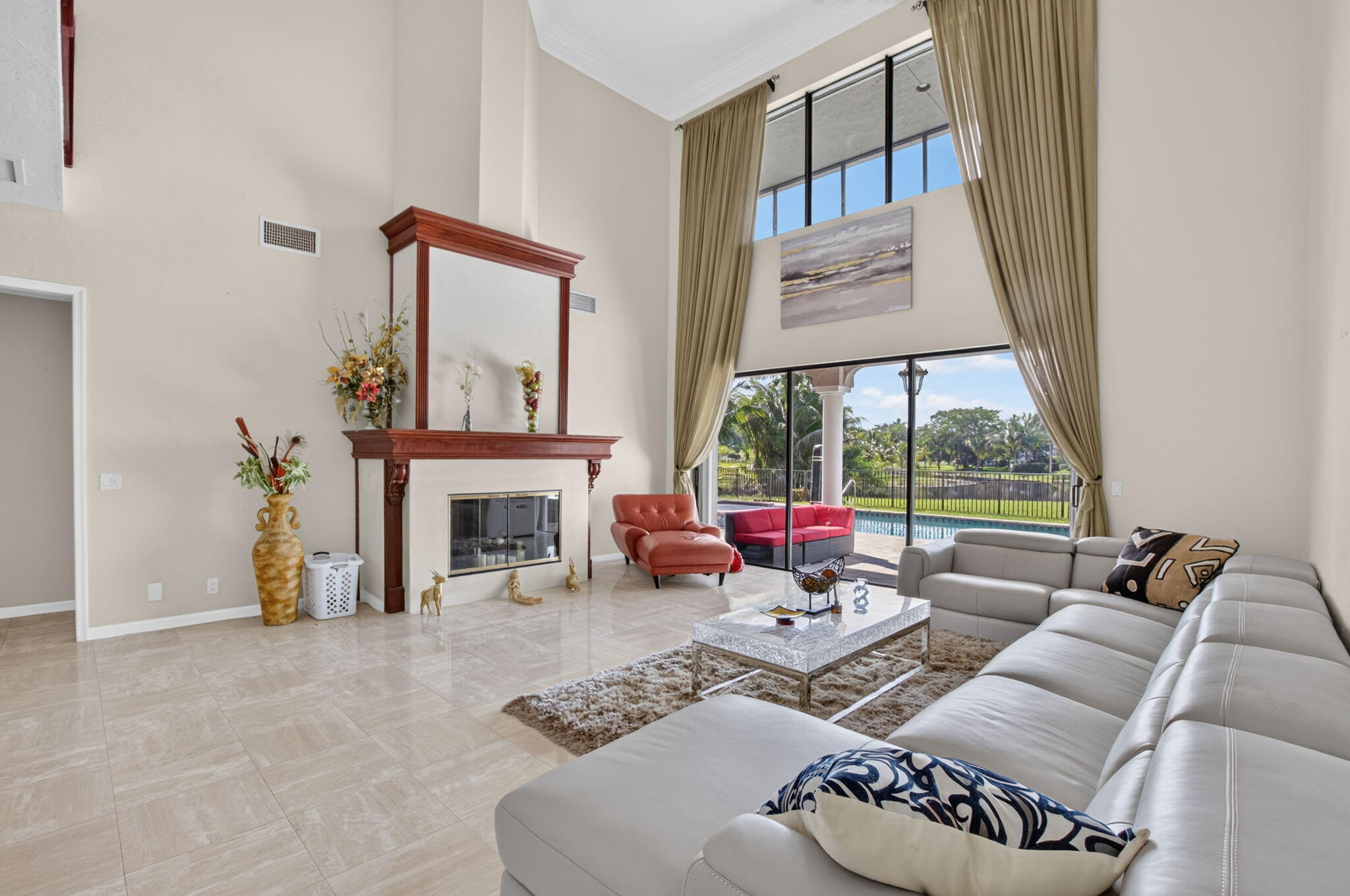 Tierra Del Rey - Residential