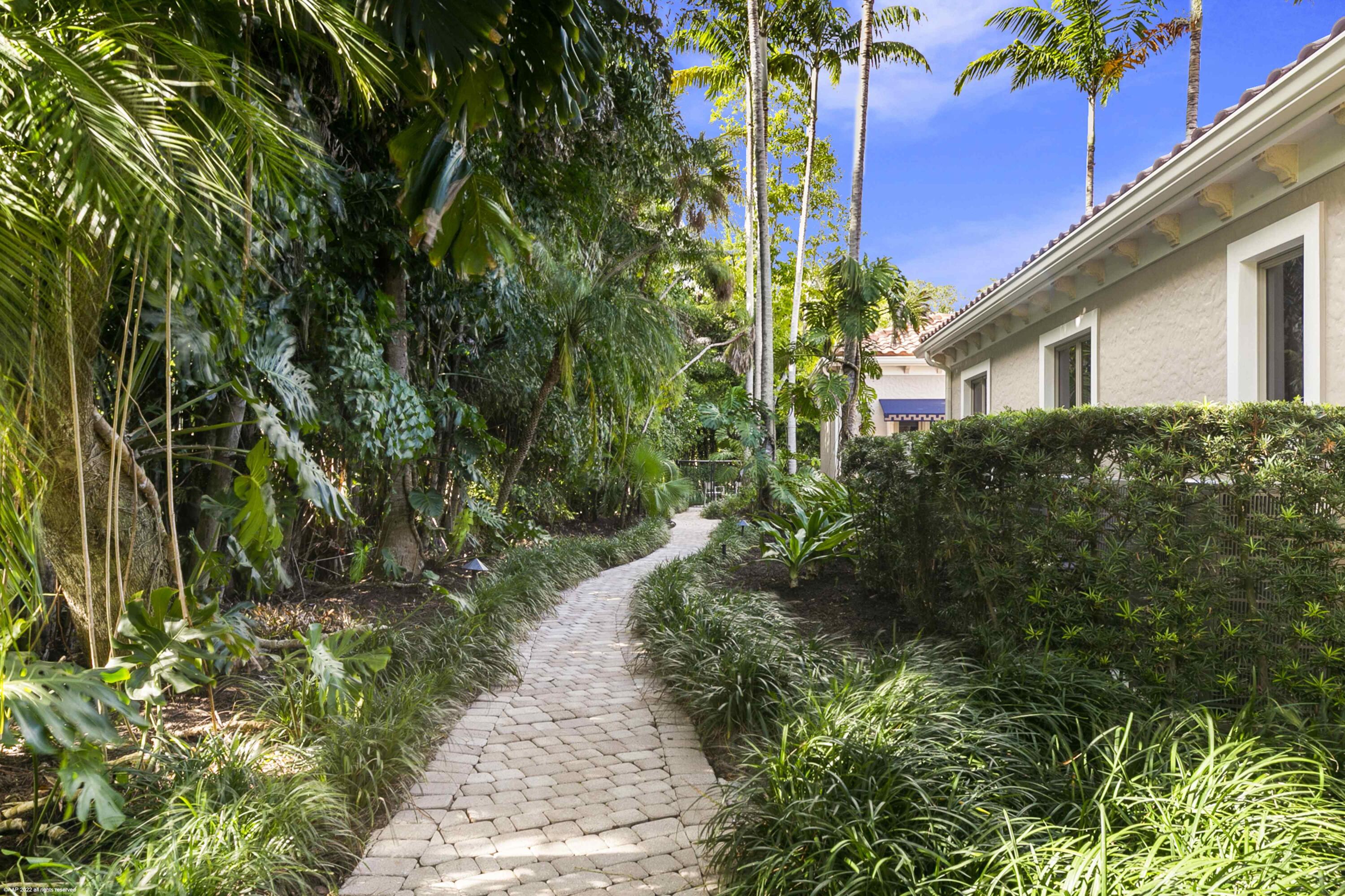 OLD PALM - Residential